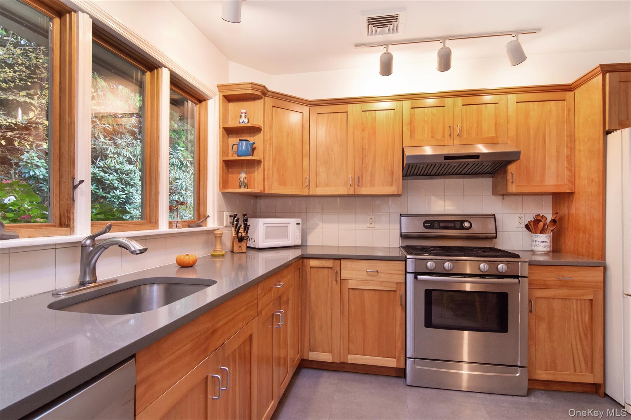 #16 photo, 72 Magnolia Drive, Dobbs Ferry , NY 10522