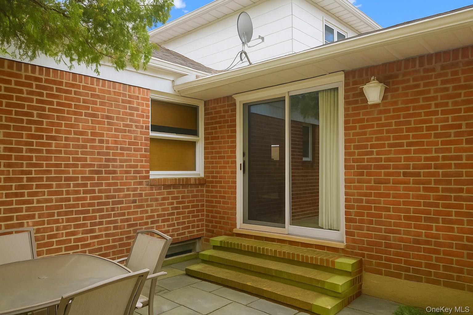 #10 photo, 884 Troy Street, Elmont , NY 11003