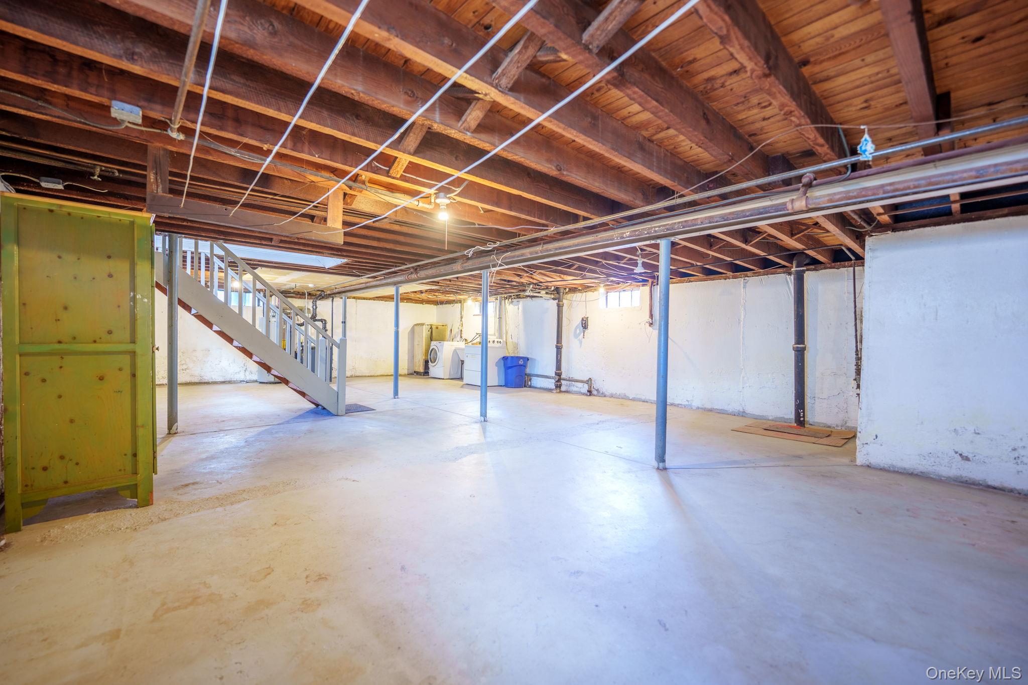 #15 photo, 123 Nugent Street, New Hyde Park , NY 11040