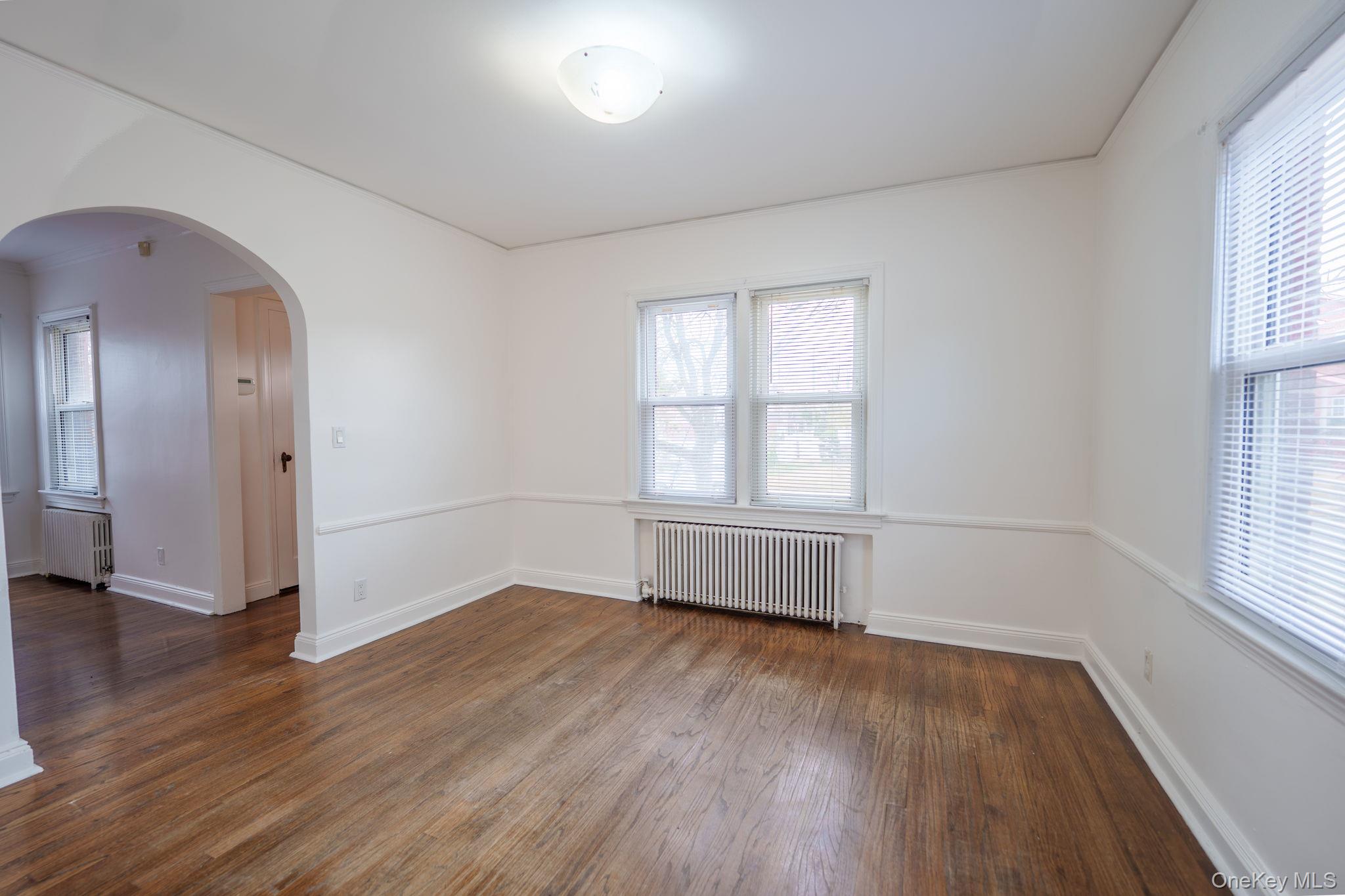 #5 photo, 123 Nugent Street, New Hyde Park , NY 11040