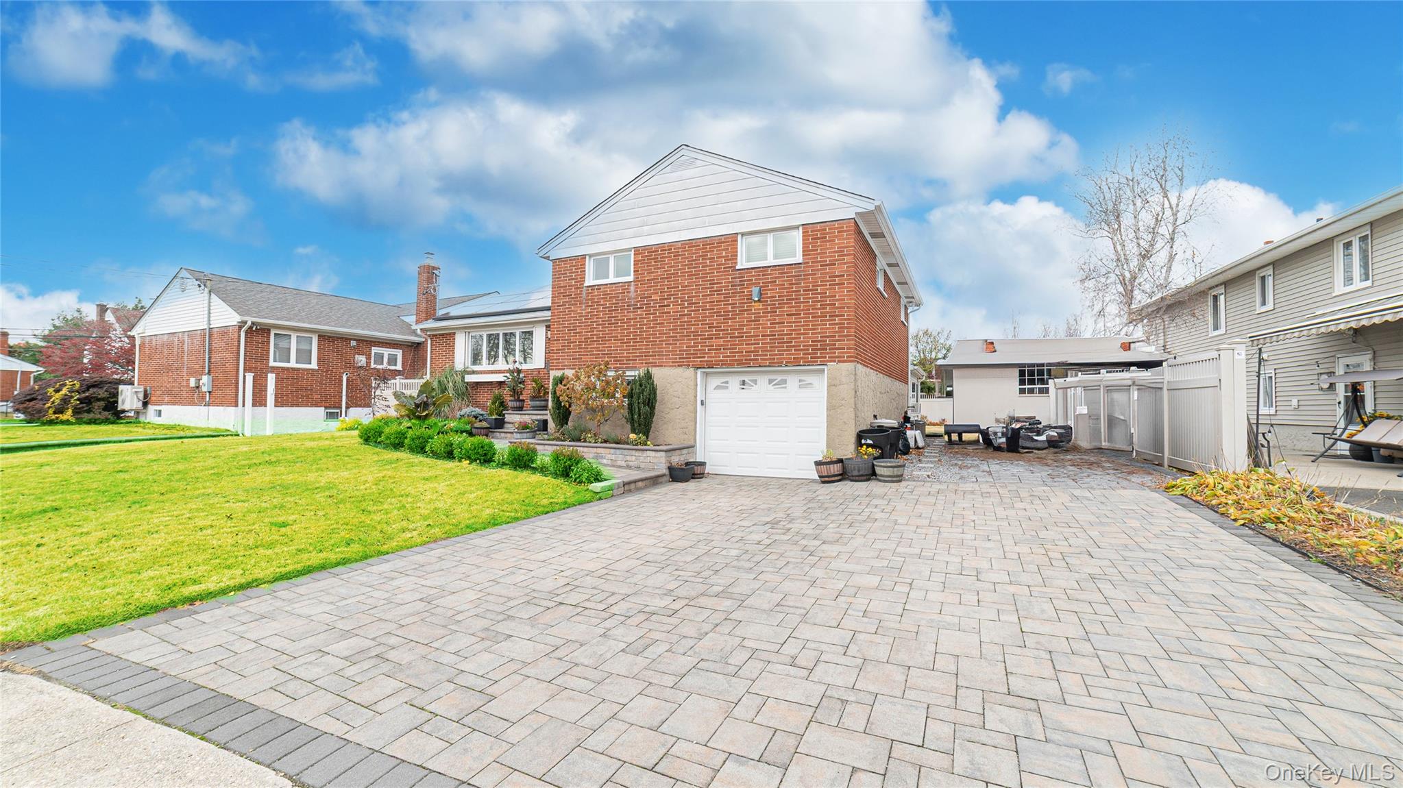 #20 photo, 105 7th Street, Hicksville , NY 11801