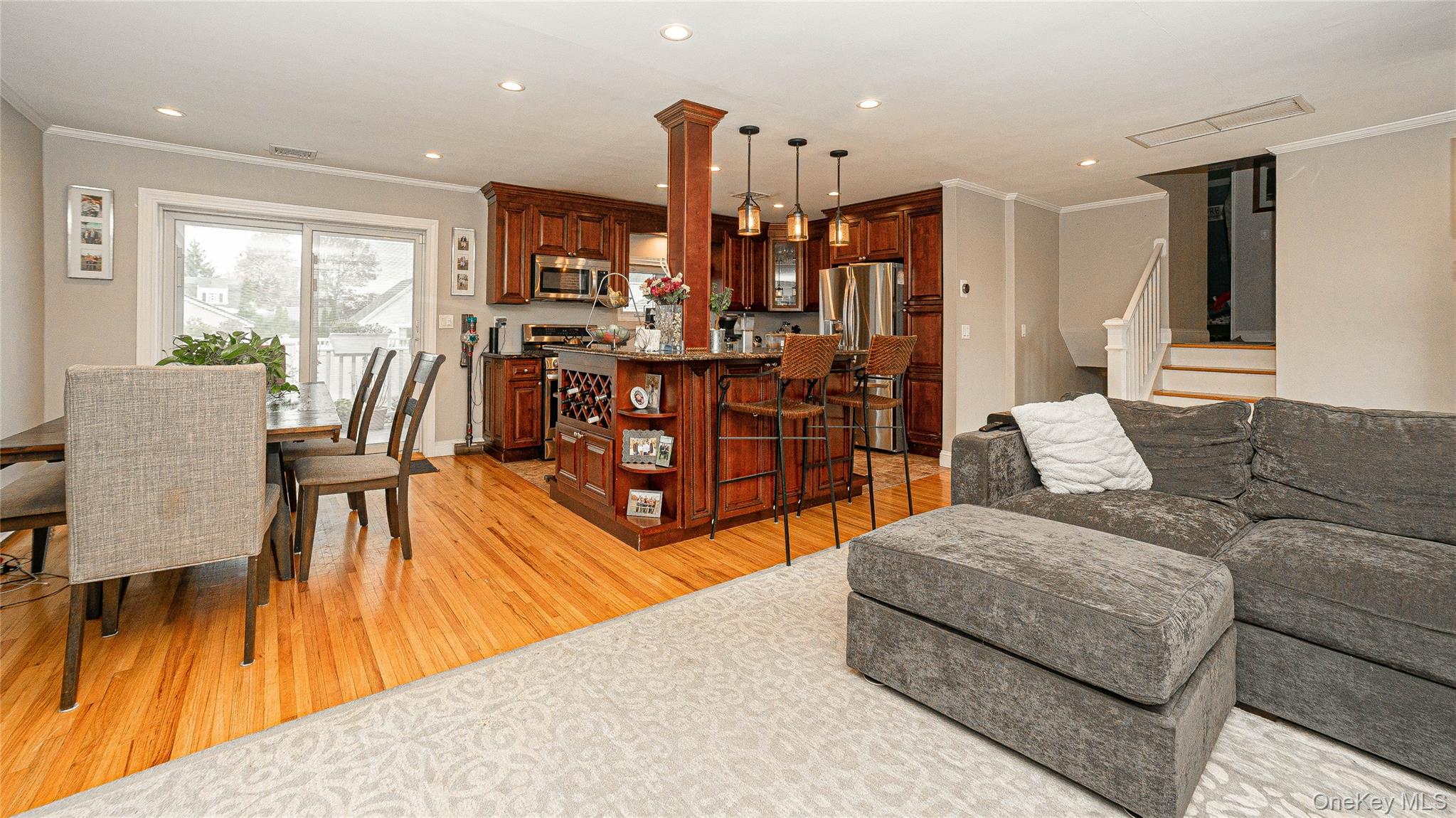 #6 photo, 105 7th Street, Hicksville , NY 11801