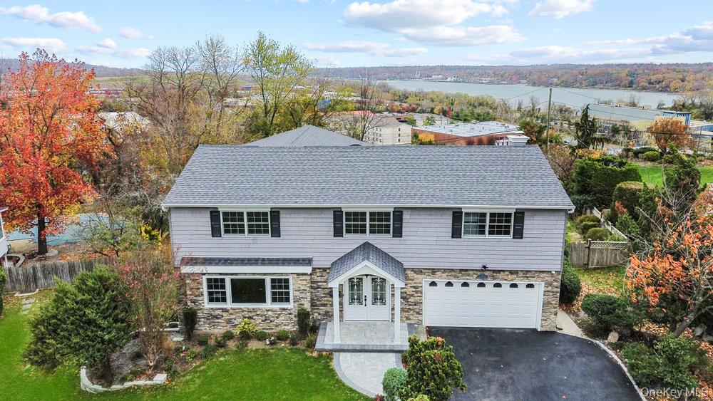 #16 photo, 52 Woodland Road, Roslyn , NY 11576