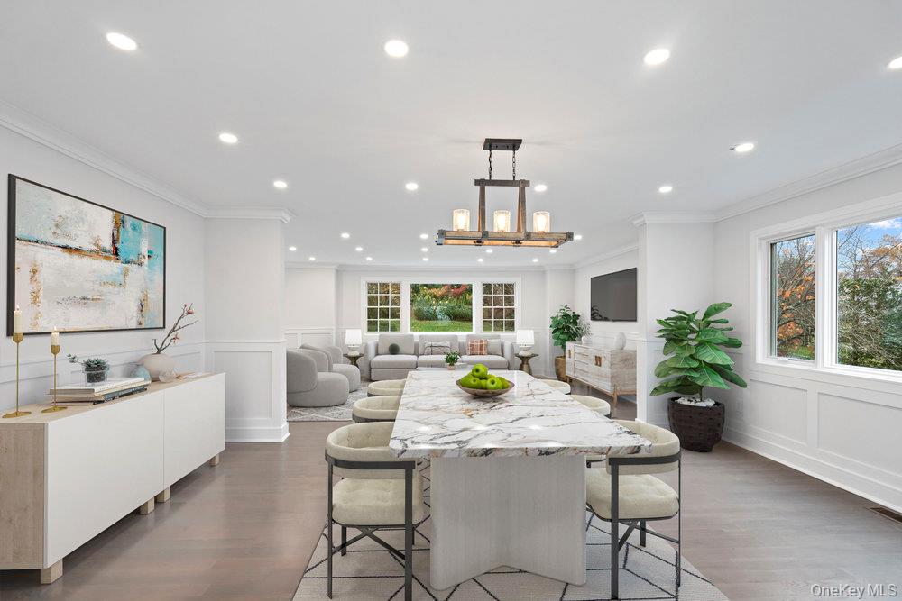 #18 photo, 52 Woodland Road, Roslyn , NY 11576