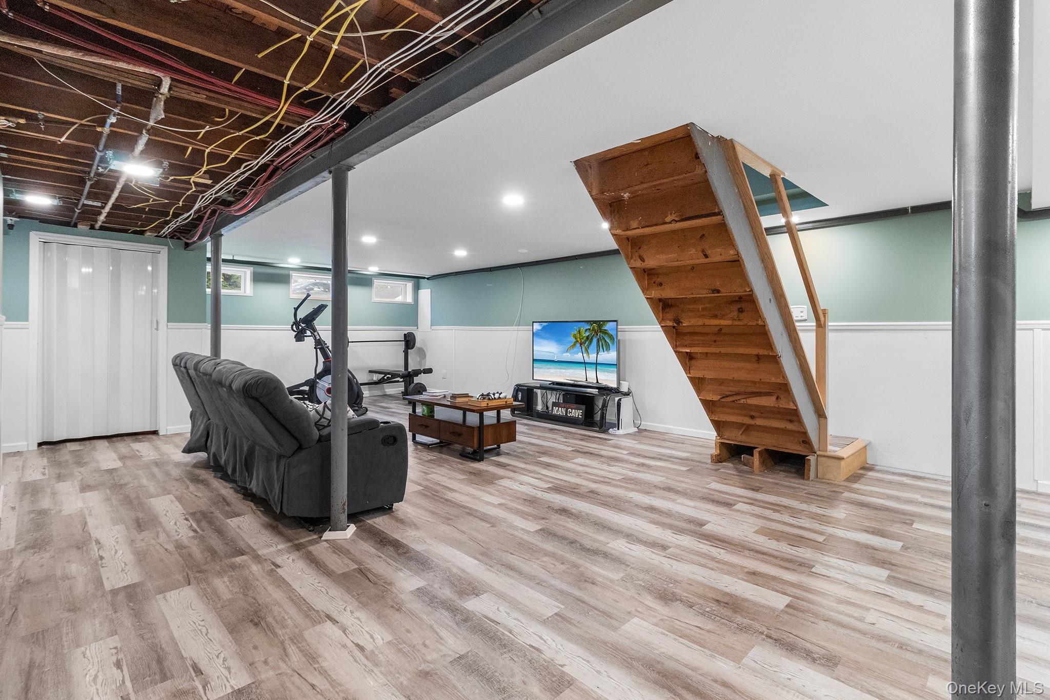 #19 photo, 9 Elberta Drive, East Northport , NY 11731