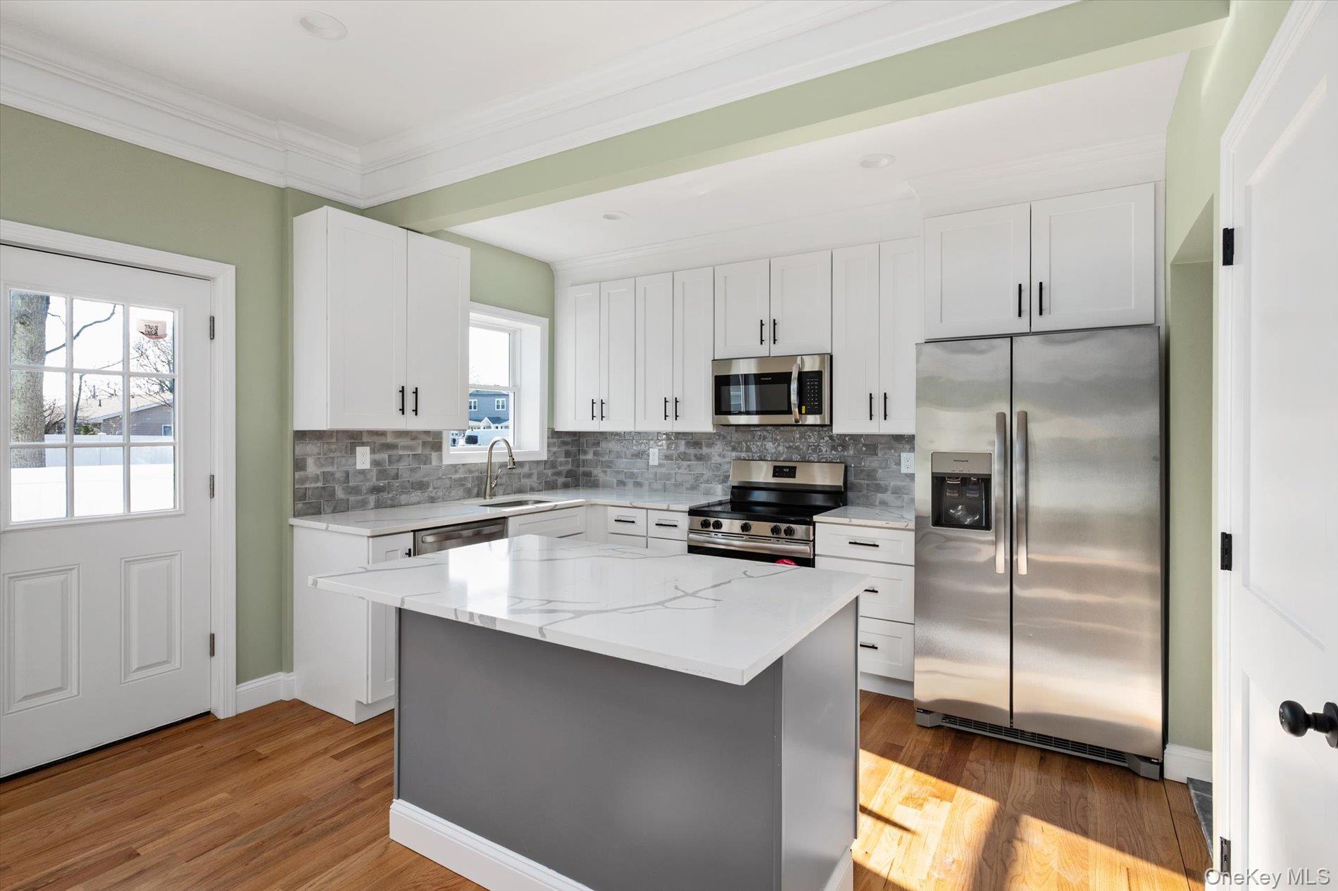 #11 photo, 3 Williams Avenue, 東長島 Amityville , NY 11701