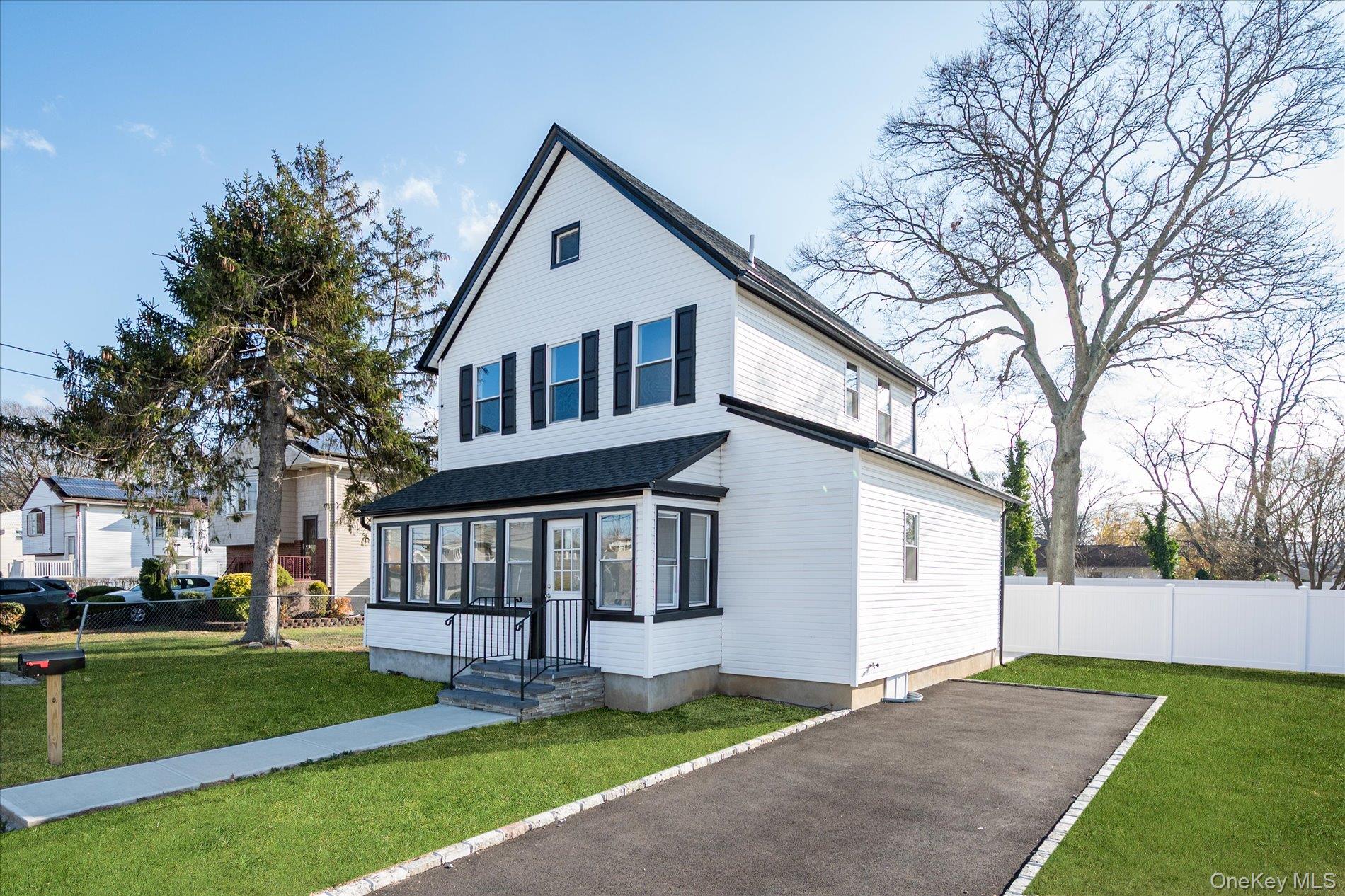 #3 photo, 3 Williams Avenue, 東長島 Amityville , NY 11701