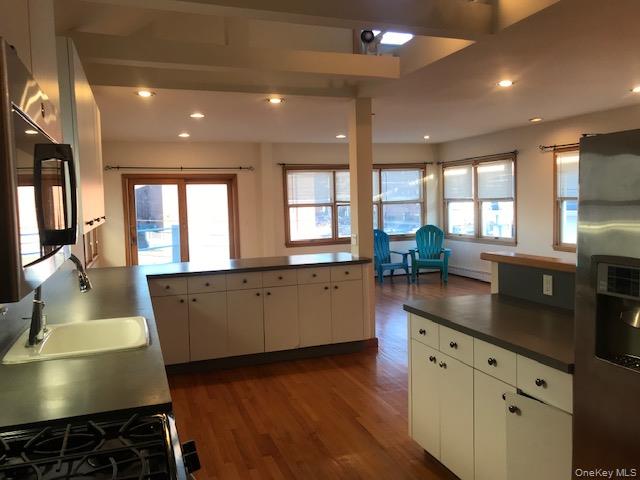 #5 photo, 111 New York Avenue, Long Beach , NY 11561