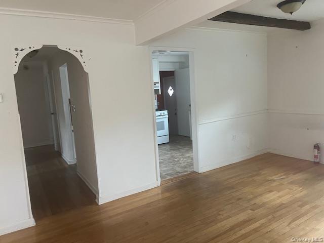 #5 photo, 51-10 248 Street, Douglaston , NY 11362