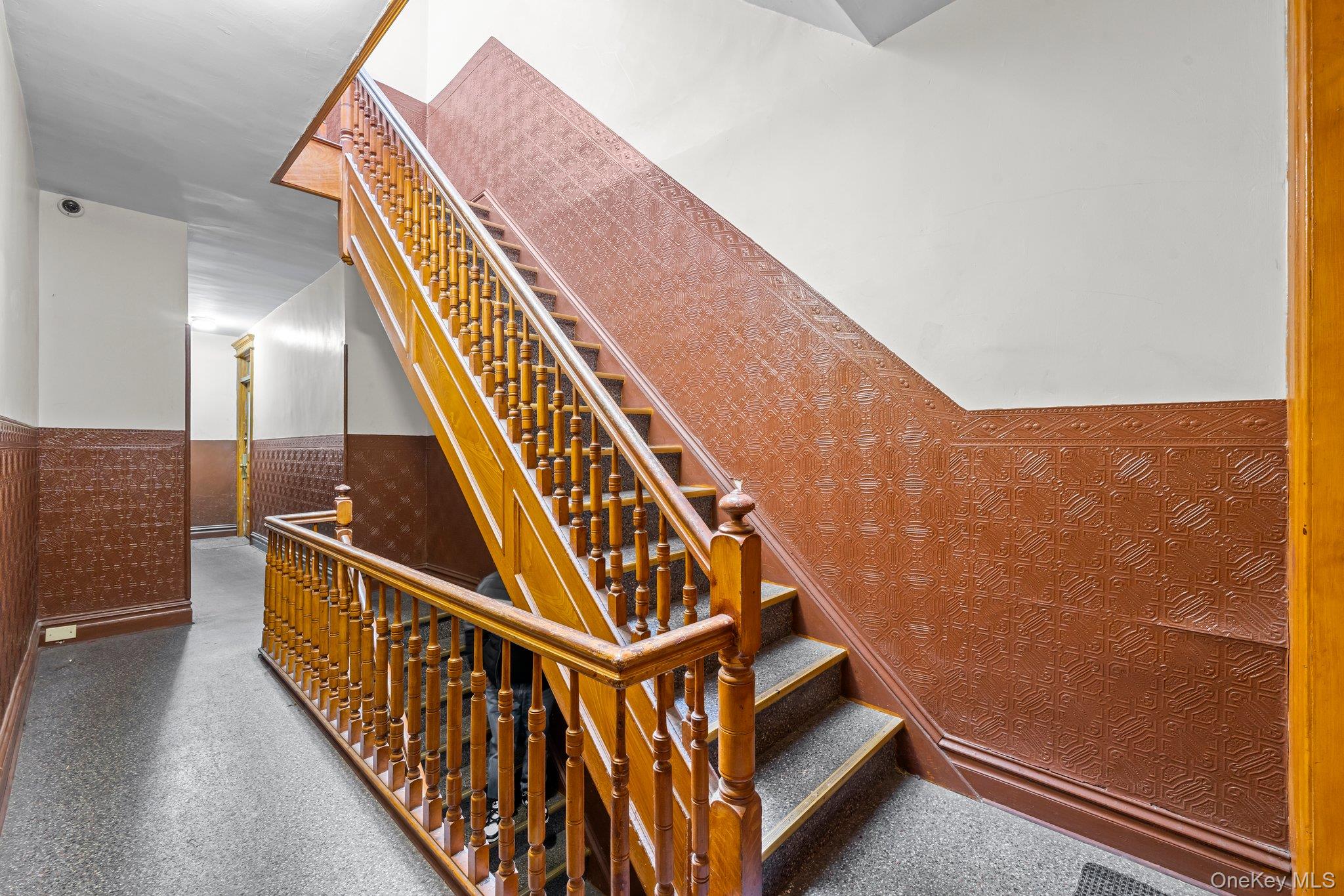 #4 photo, 2009 Palmetto Street, Ridgewood , NY 11385