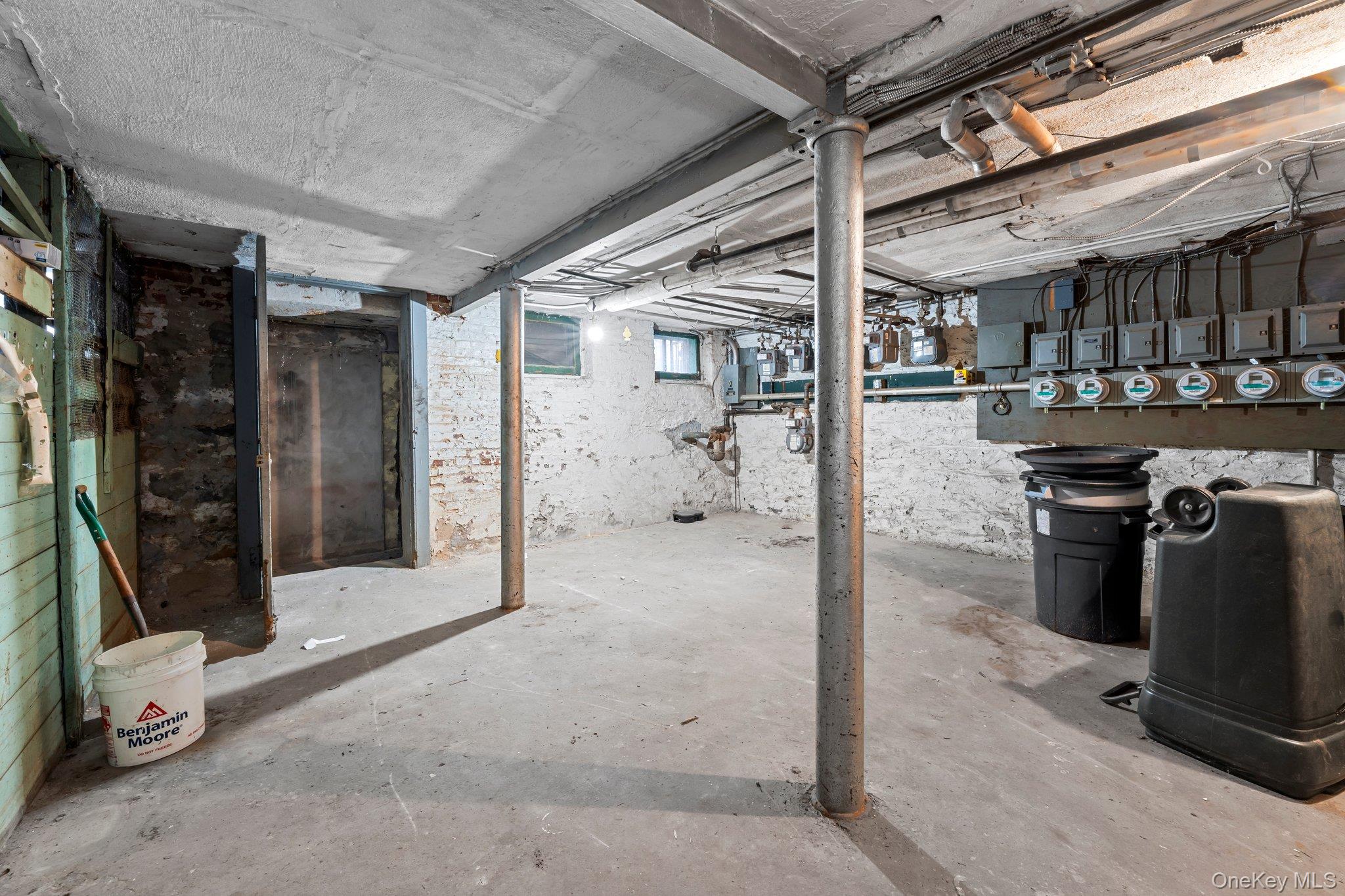 #7 photo, 2009 Palmetto Street, Ridgewood , NY 11385