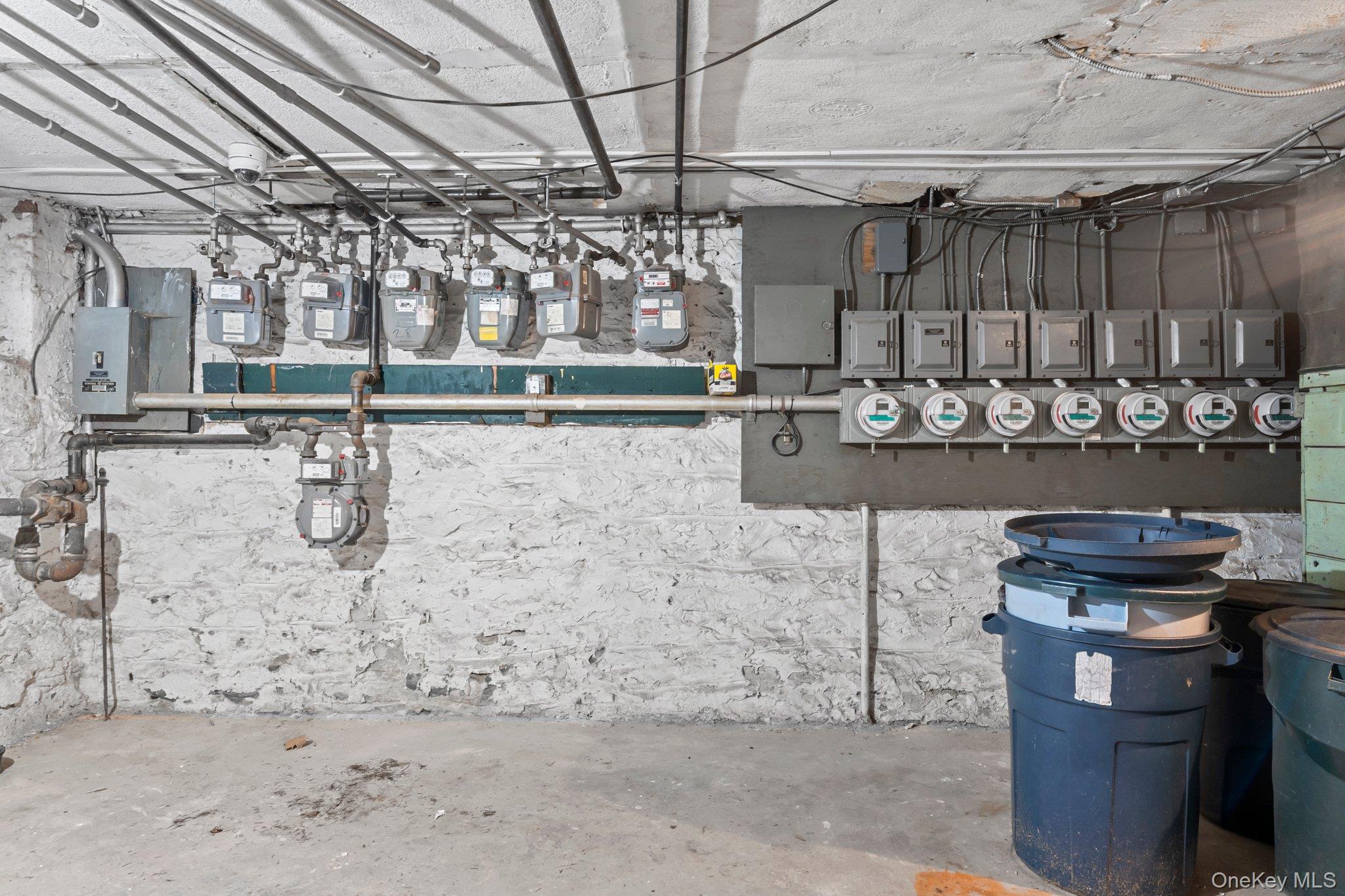 #8 photo, 2009 Palmetto Street, Ridgewood , NY 11385