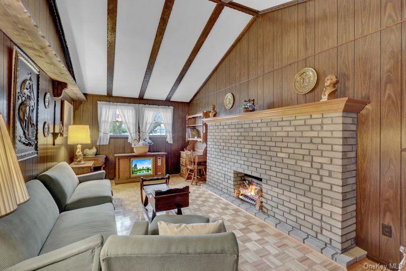 #13 photo, 35 19th Avenue, Bay Shore , NY 11706