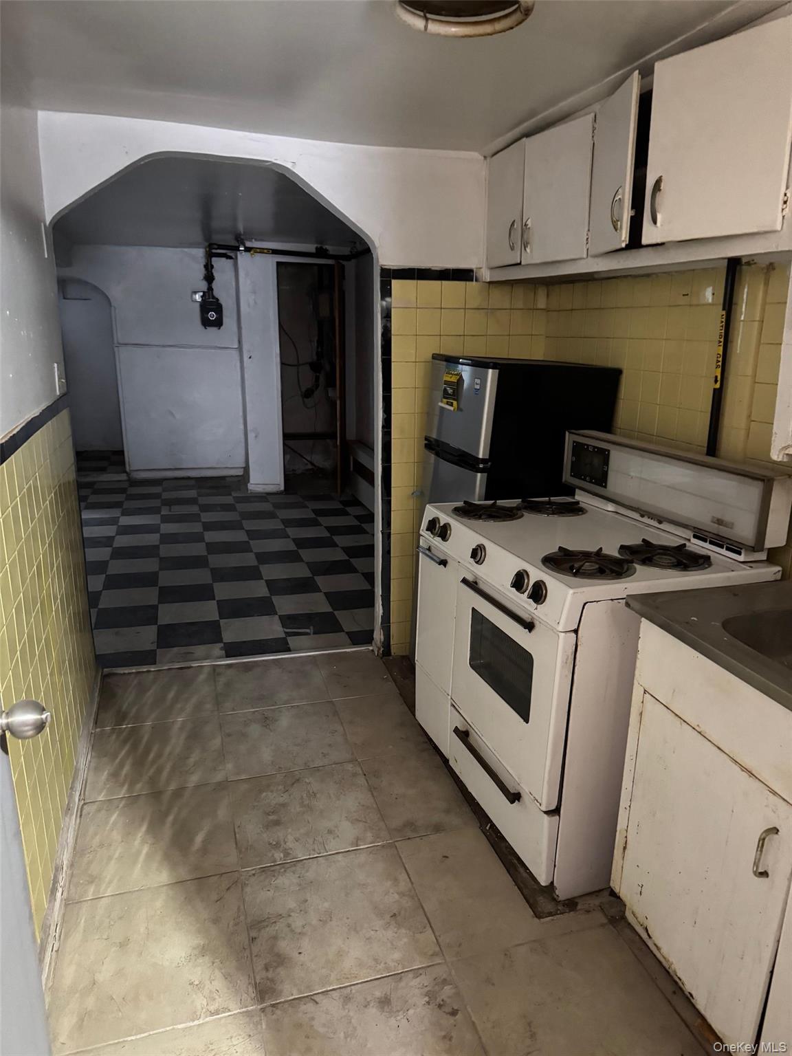 #5 photo, 1183 Grenada Place, Bronx , NY 10466