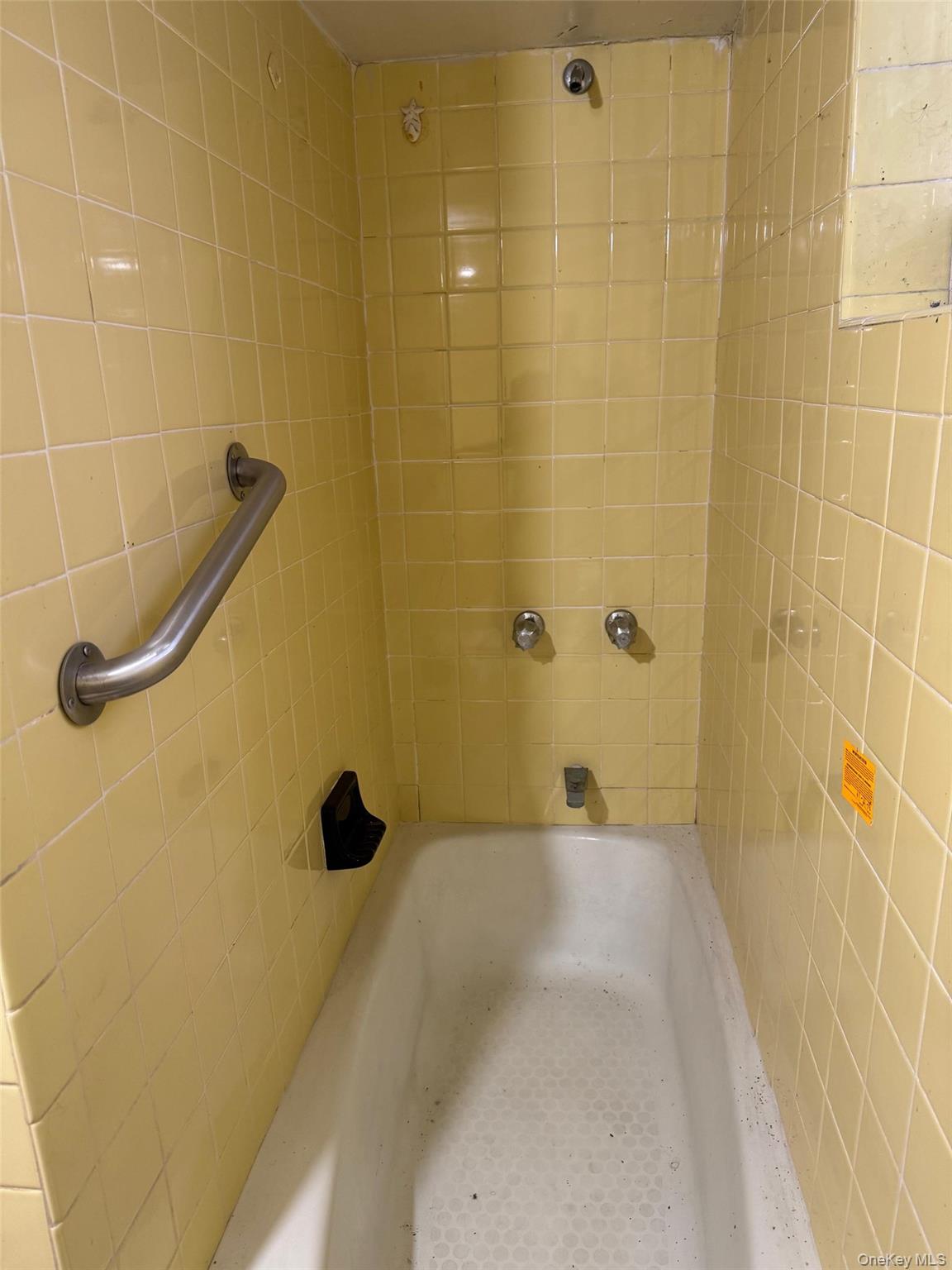 #9 photo, 1183 Grenada Place, Bronx , NY 10466