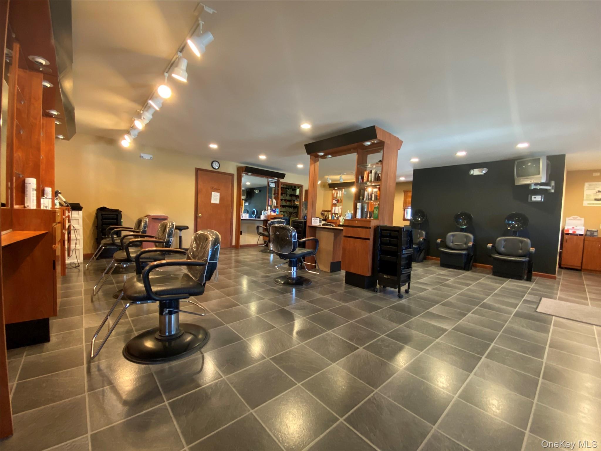 #12 photo, 2885 State Route 17K, Middletown , NY 10941