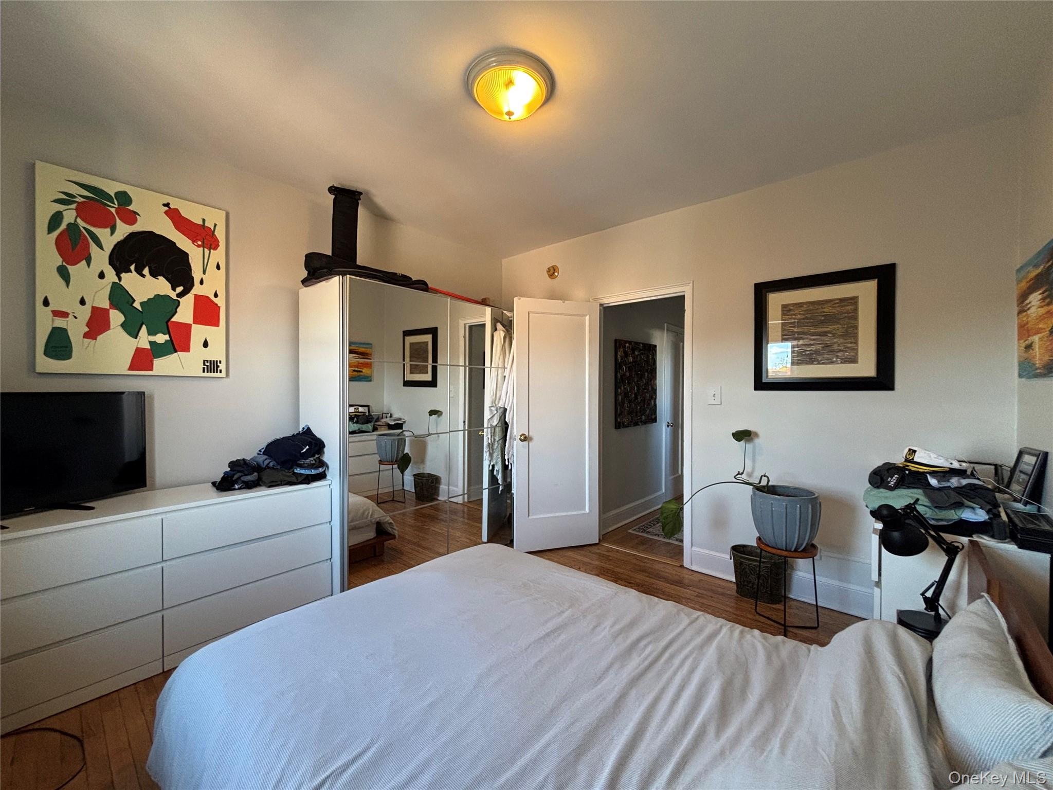 #11 photo, 271 Greenwich Avenue, Greenwich , CT 06830