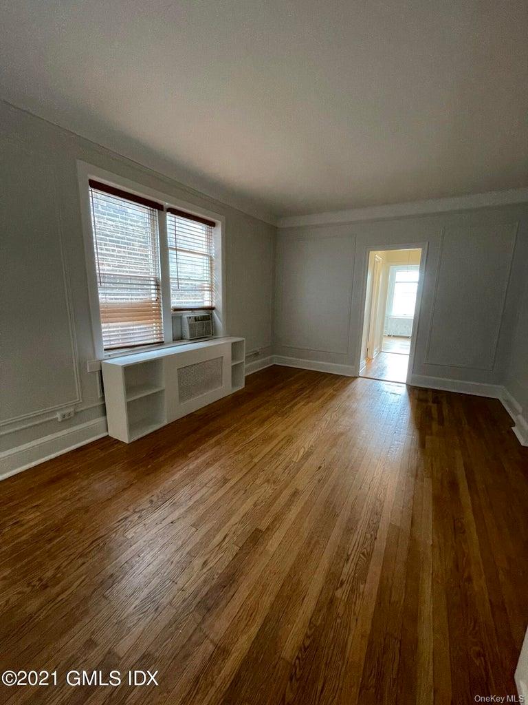 #6 photo, 271 Greenwich Avenue, Greenwich , CT 06830