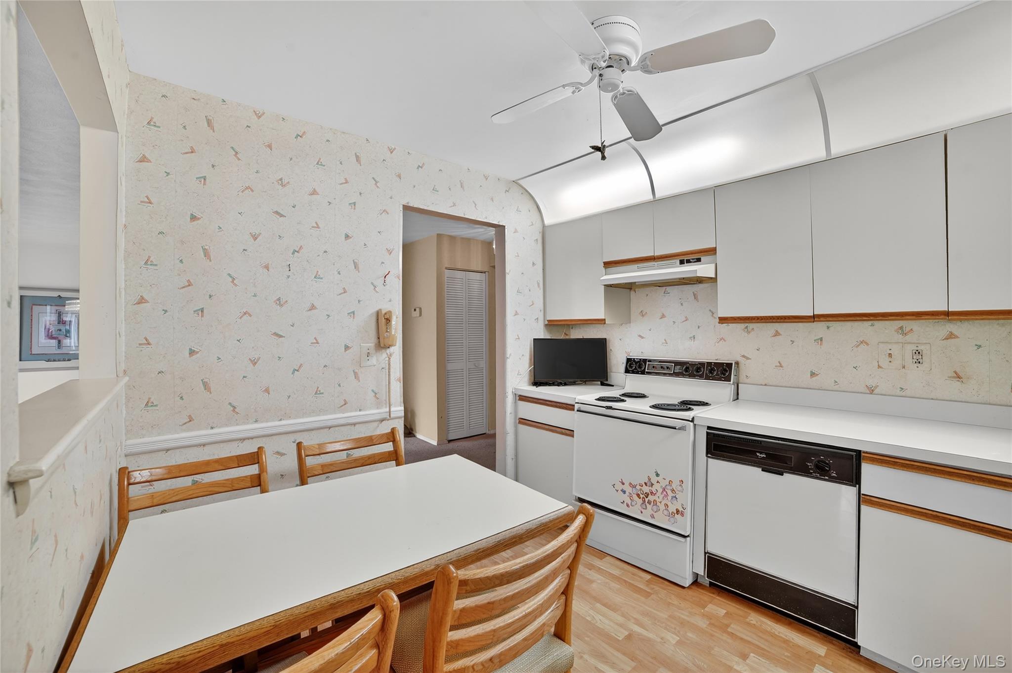 #12 photo, 175 B Long Hill Drive, Yorktown Heights , NY 10598