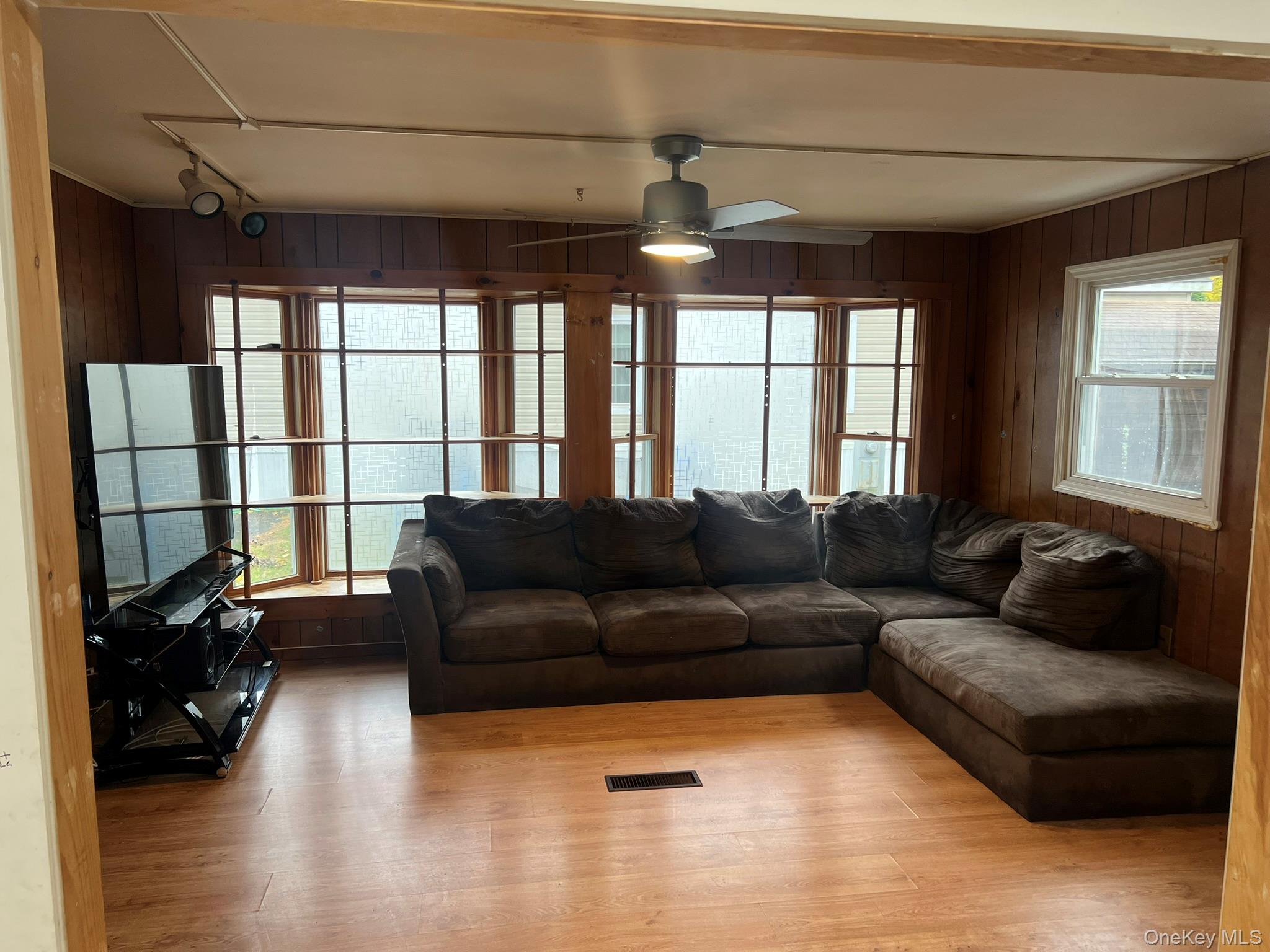 #5 photo, 90 Elm Lane, Pleasant Valley , NY 12569