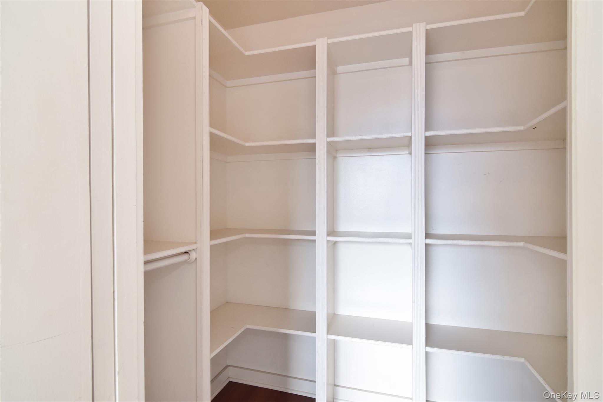 #12 photo, 703 Pelham Road, New Rochelle , NY 10805