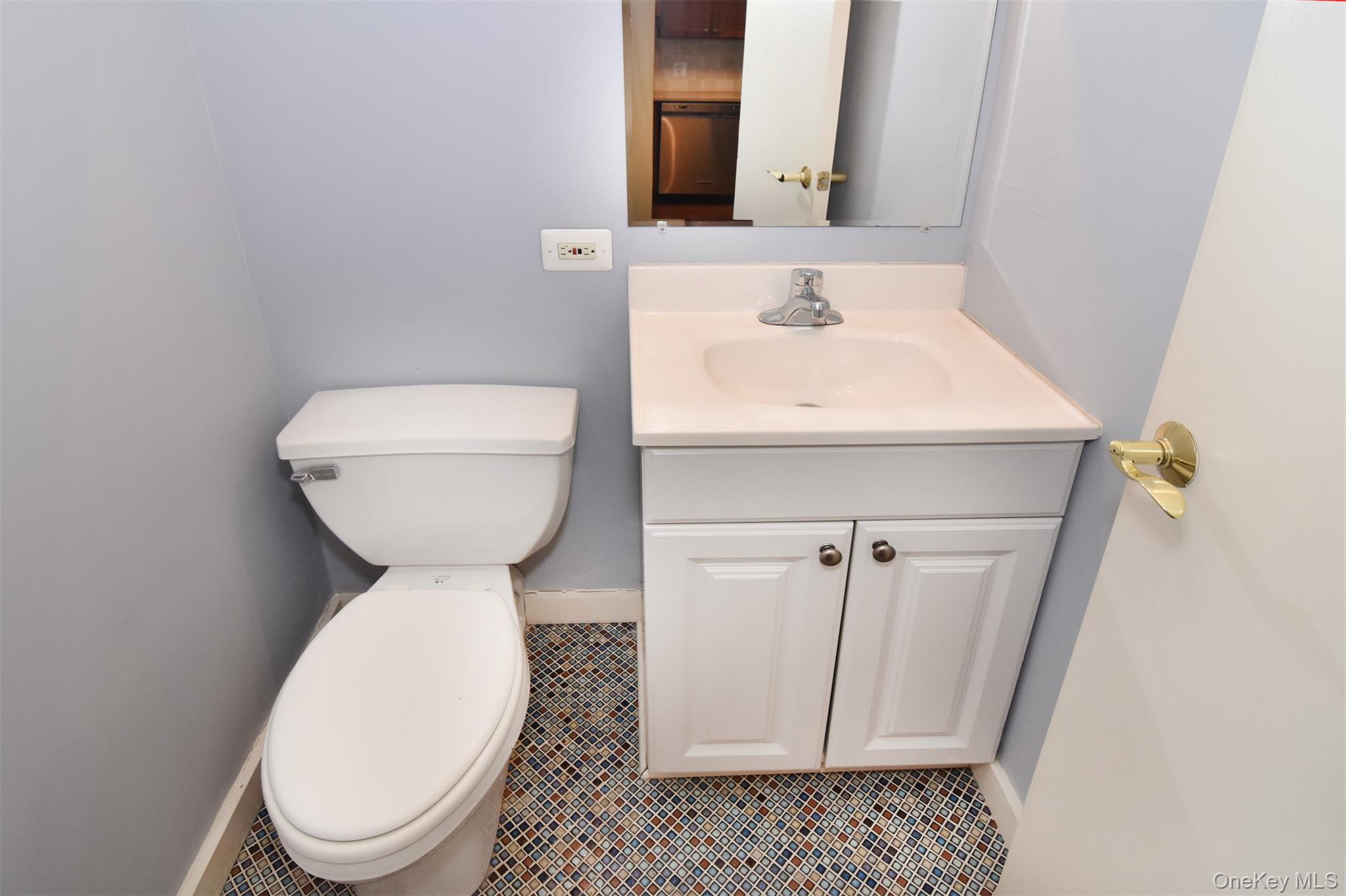 #8 photo, 703 Pelham Road, New Rochelle , NY 10805