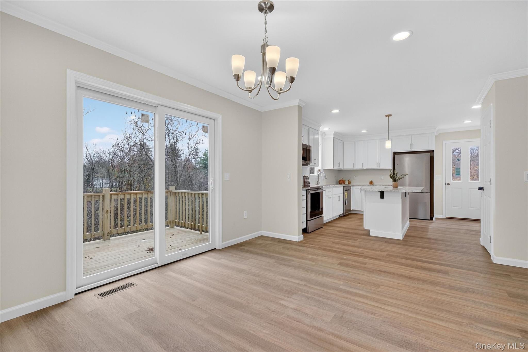 #11 photo, 25 Teetsel Street, Saugerties , NY 12477