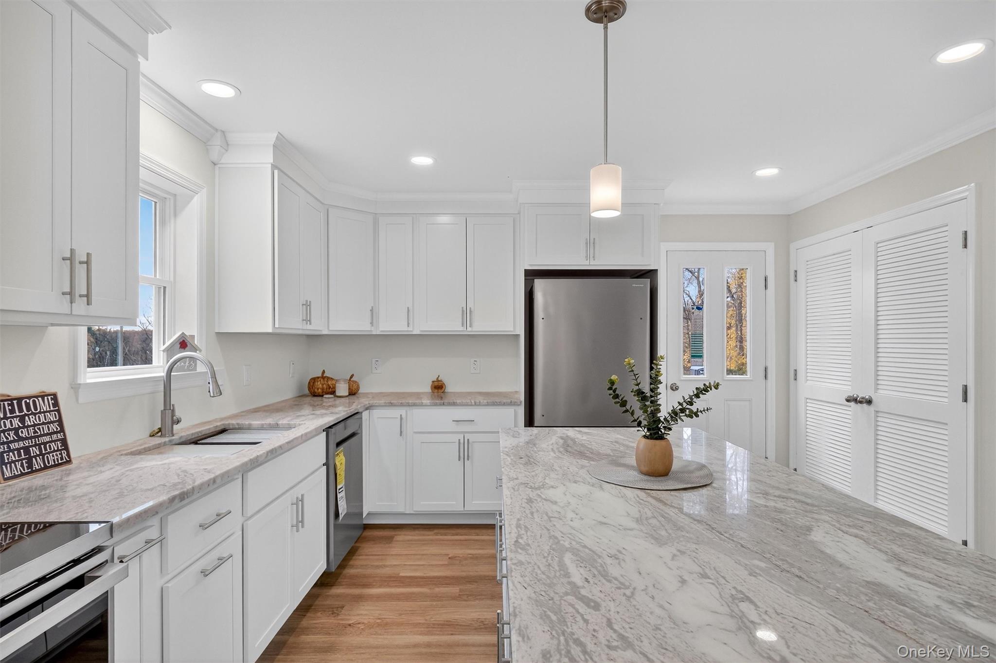 #14 photo, 25 Teetsel Street, Saugerties , NY 12477