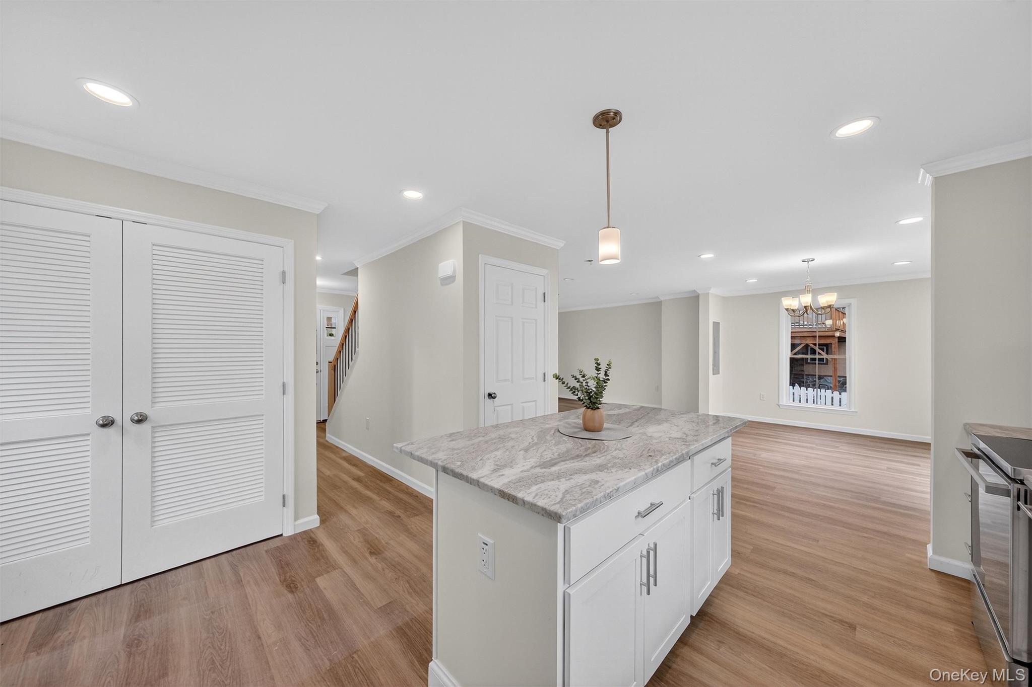 #17 photo, 25 Teetsel Street, Saugerties , NY 12477