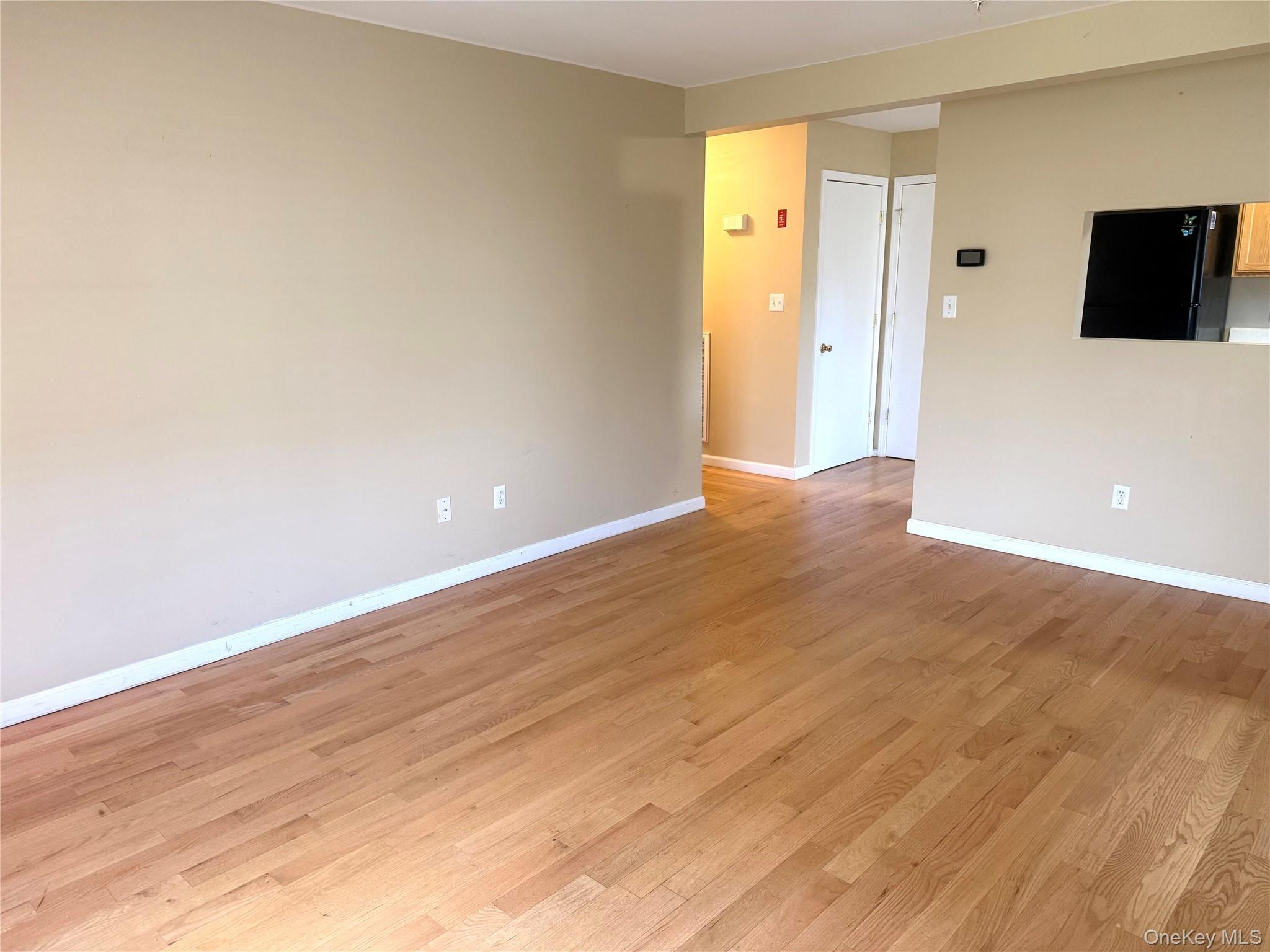 #5 photo, 215 Ruth Court, Middletown , NY 10940