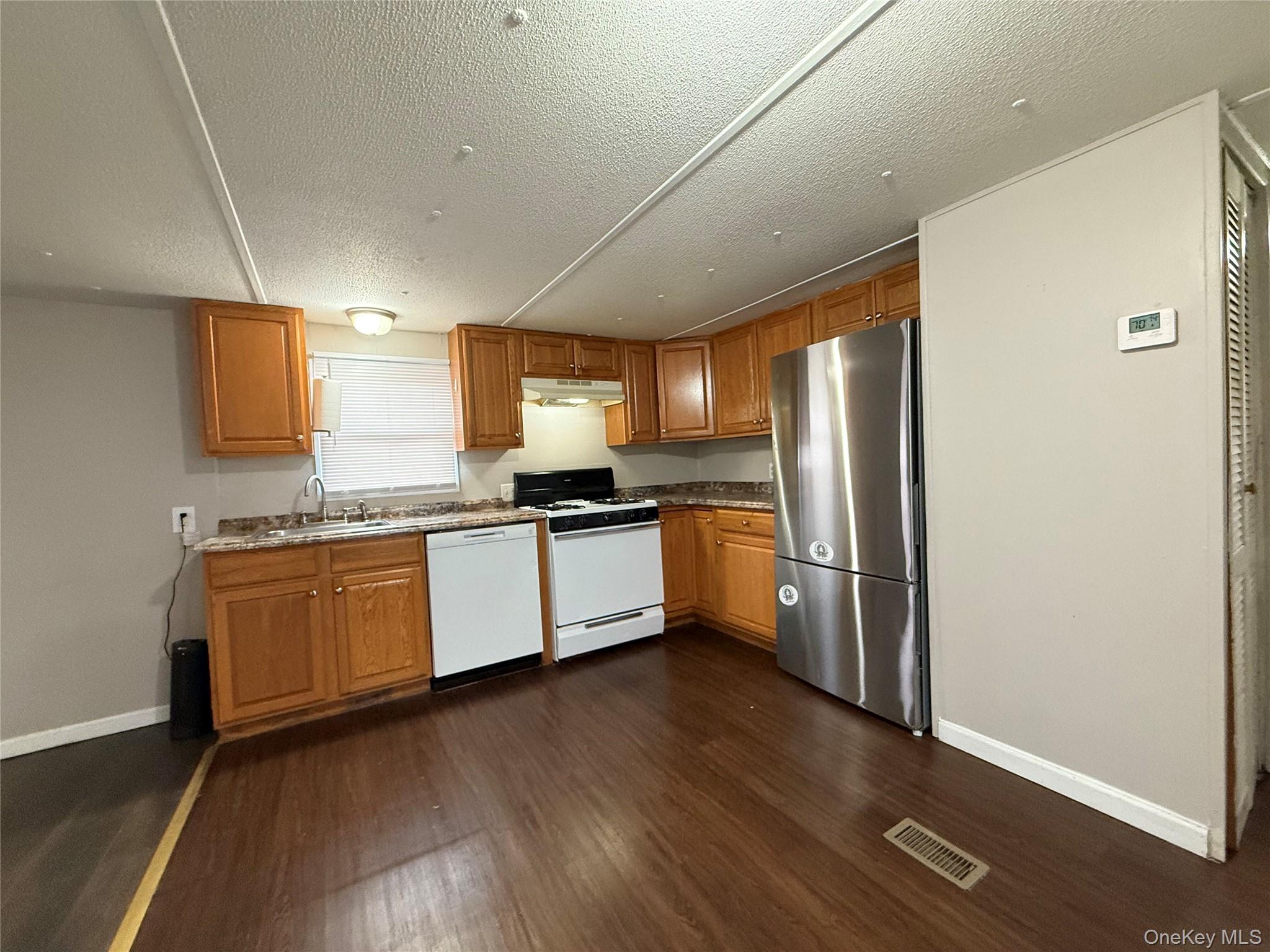 #7 photo, 349 W Main Street, Goshen , NY 10924