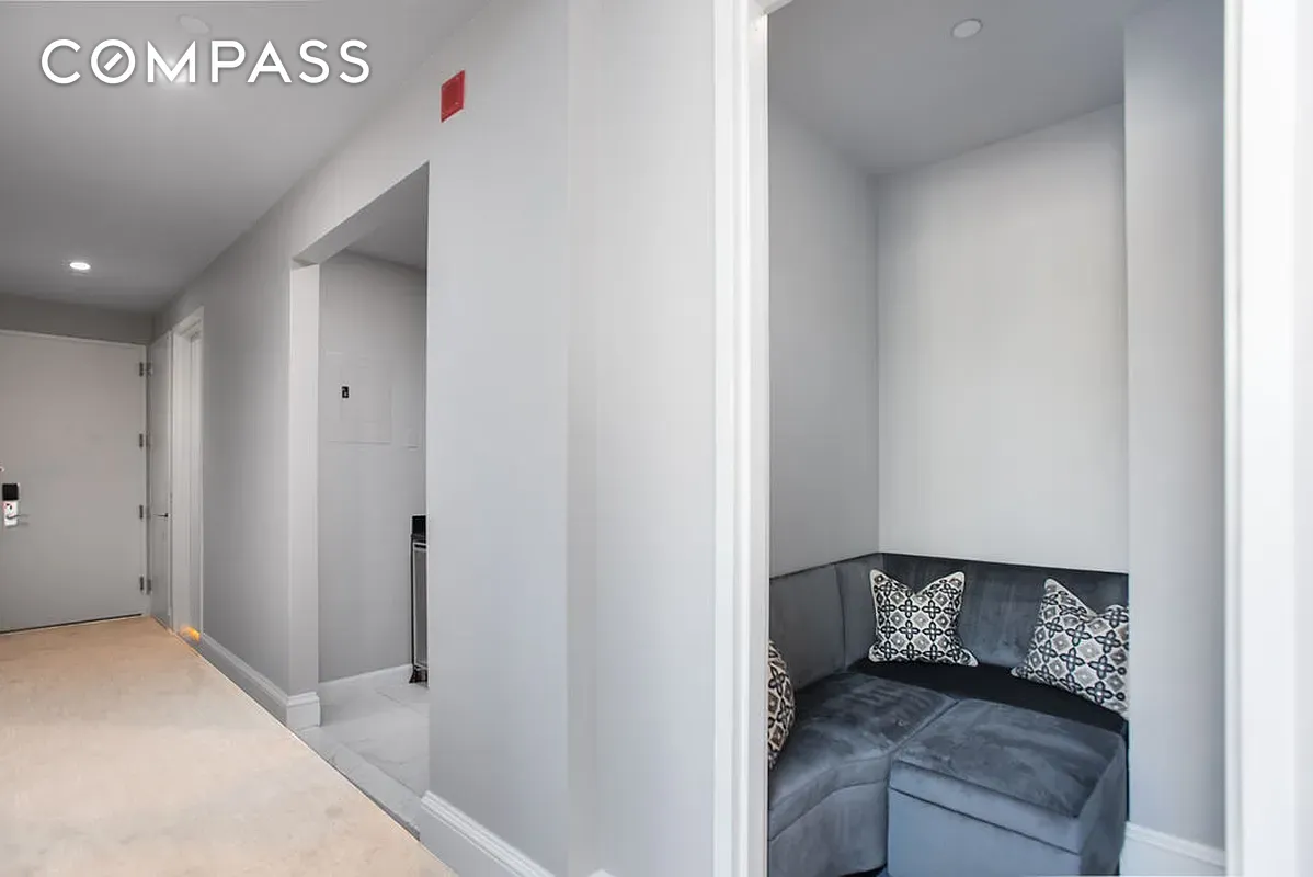 #6 photo, 1 Central Park W, Upper West Side , NY 10023