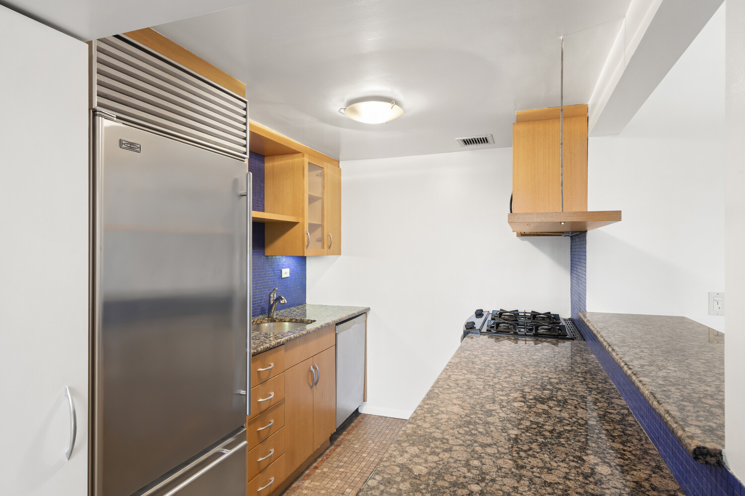 #3 photo, 135 W 70TH Street, Lincoln Square , NY 10023