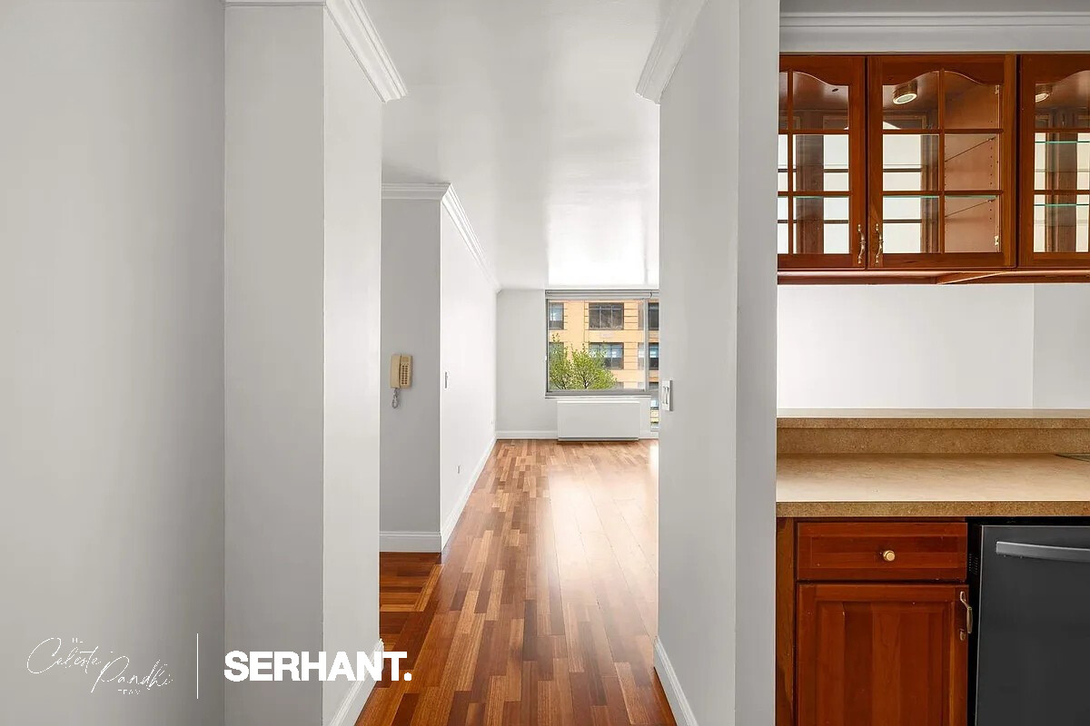 #8 photo, 2 S END Avenue, Battery Park City , NY 10280