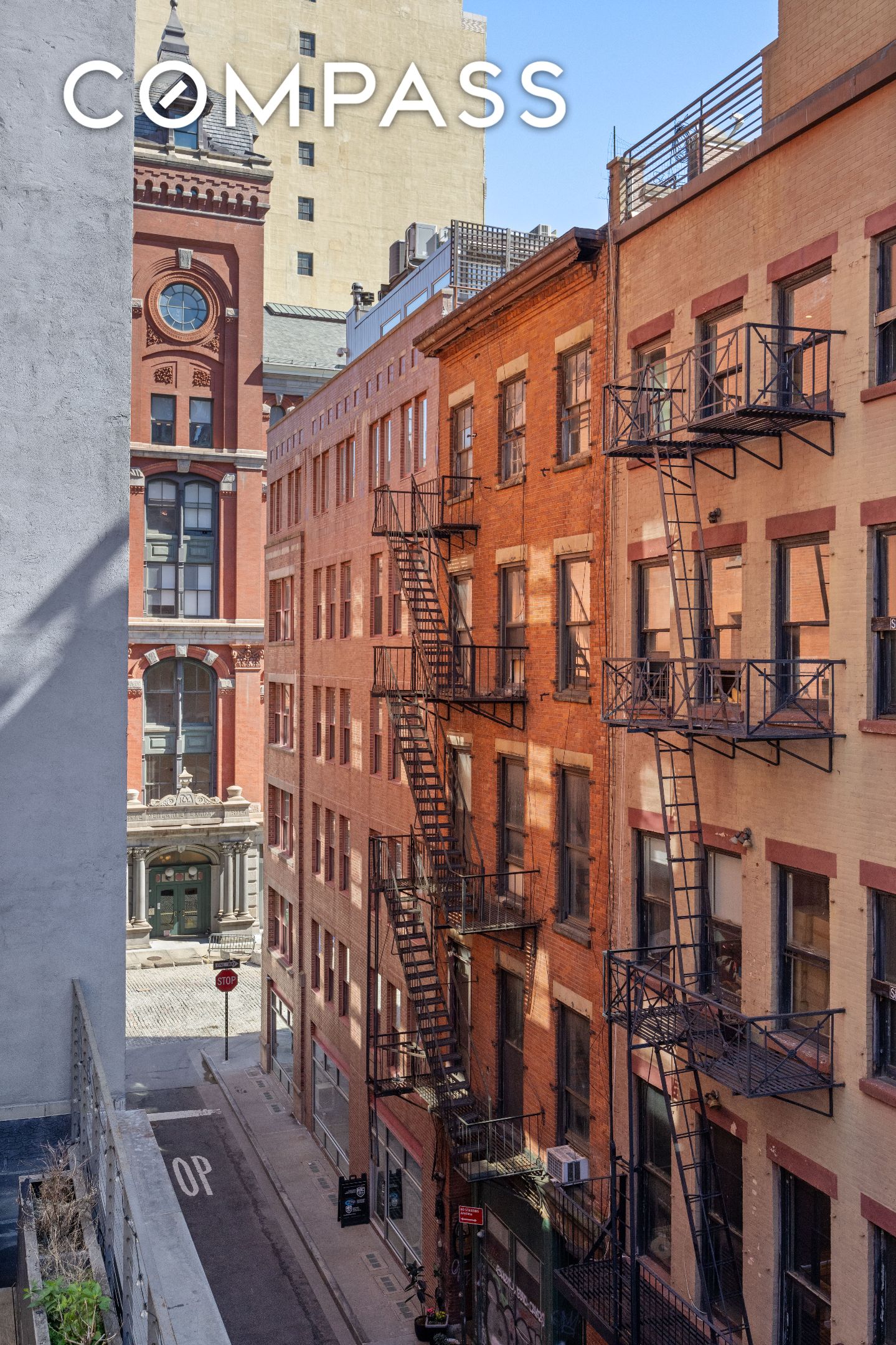 #21 photo, 9 Jay Street, TriBeCa , NY 10013