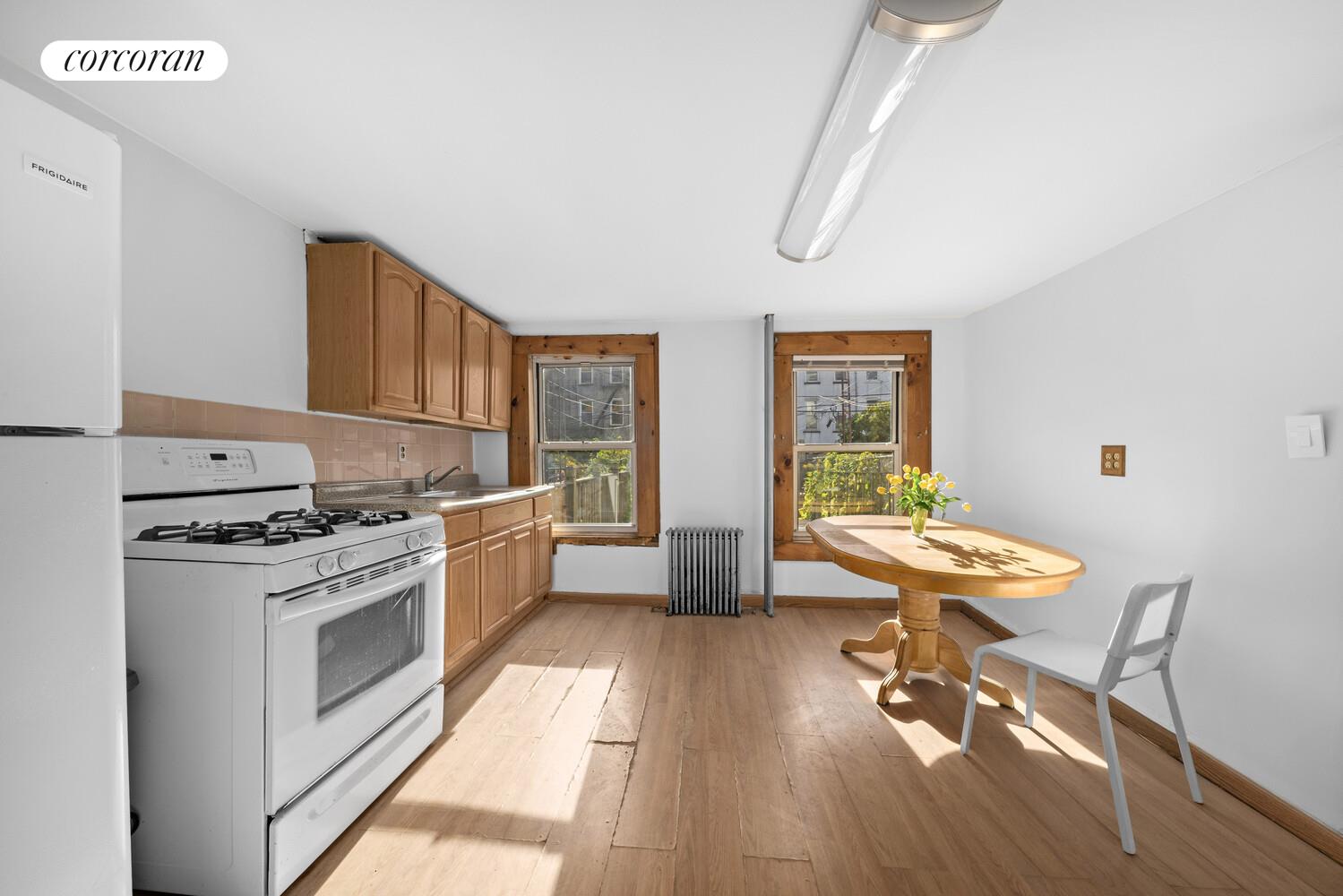 #3 photo, 100 2ND Street, Carroll Gardens , NY 11231
