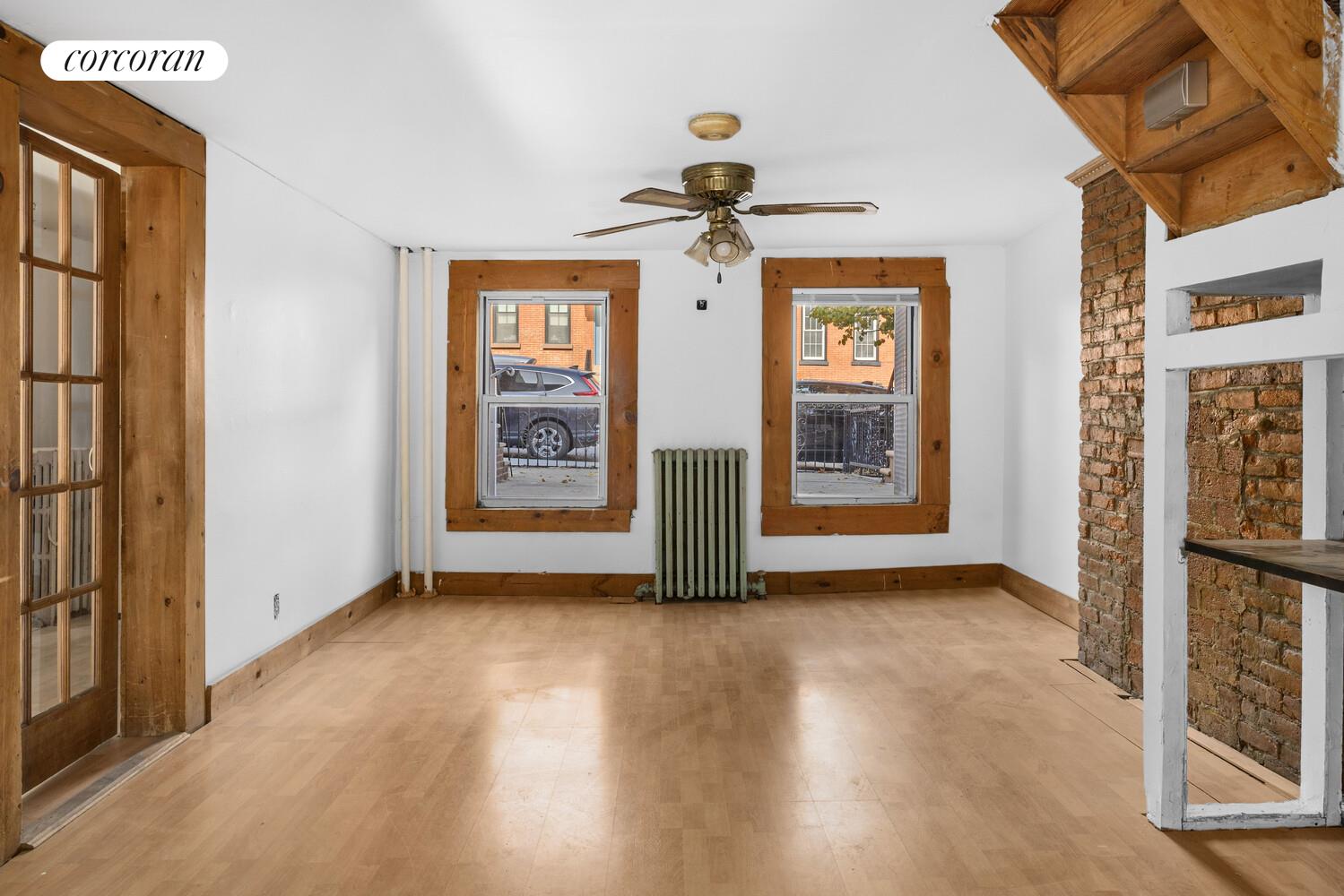 #8 photo, 100 2ND Street, Carroll Gardens , NY 11231