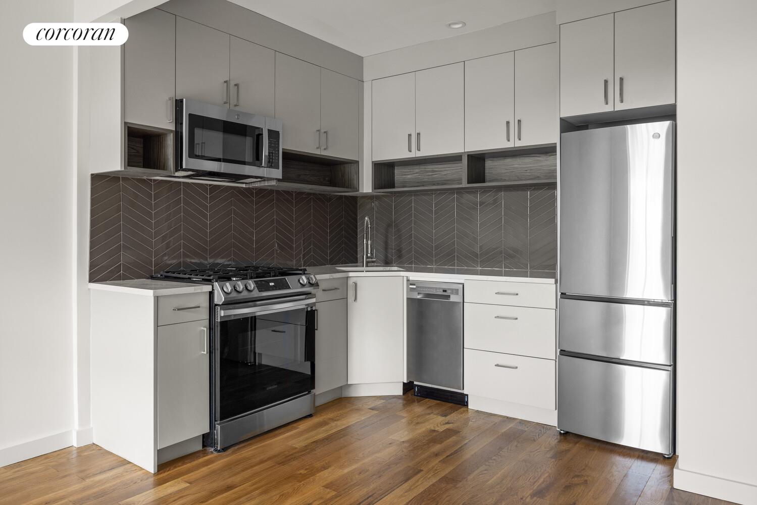 #5 photo, 88 MARION Street, Stuyvesant Heights , NY 11233