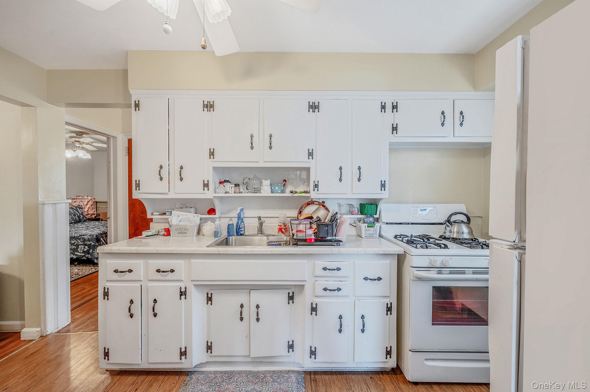 #20 photo, 34 Meyer Avenue, Valley Stream , NY 11580