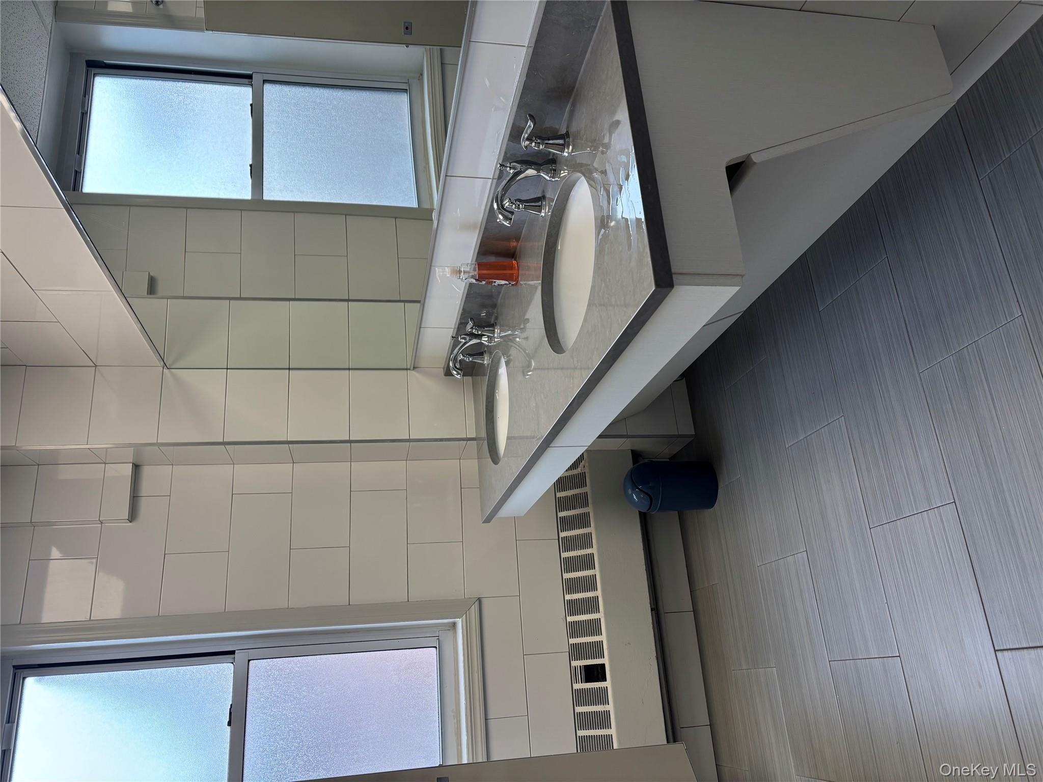 #19 photo, 337-343 Merrick Road, Lynbrook , NY 11563