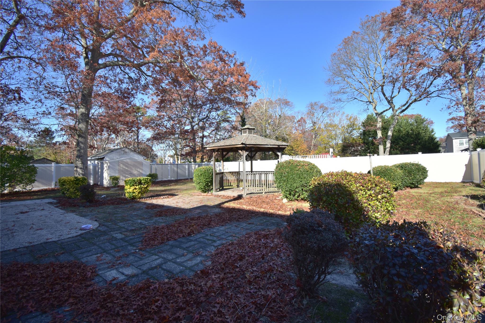 #18 photo, 297 Clarice Boulevard, サフォーク郡 Holbrook , NY 11741