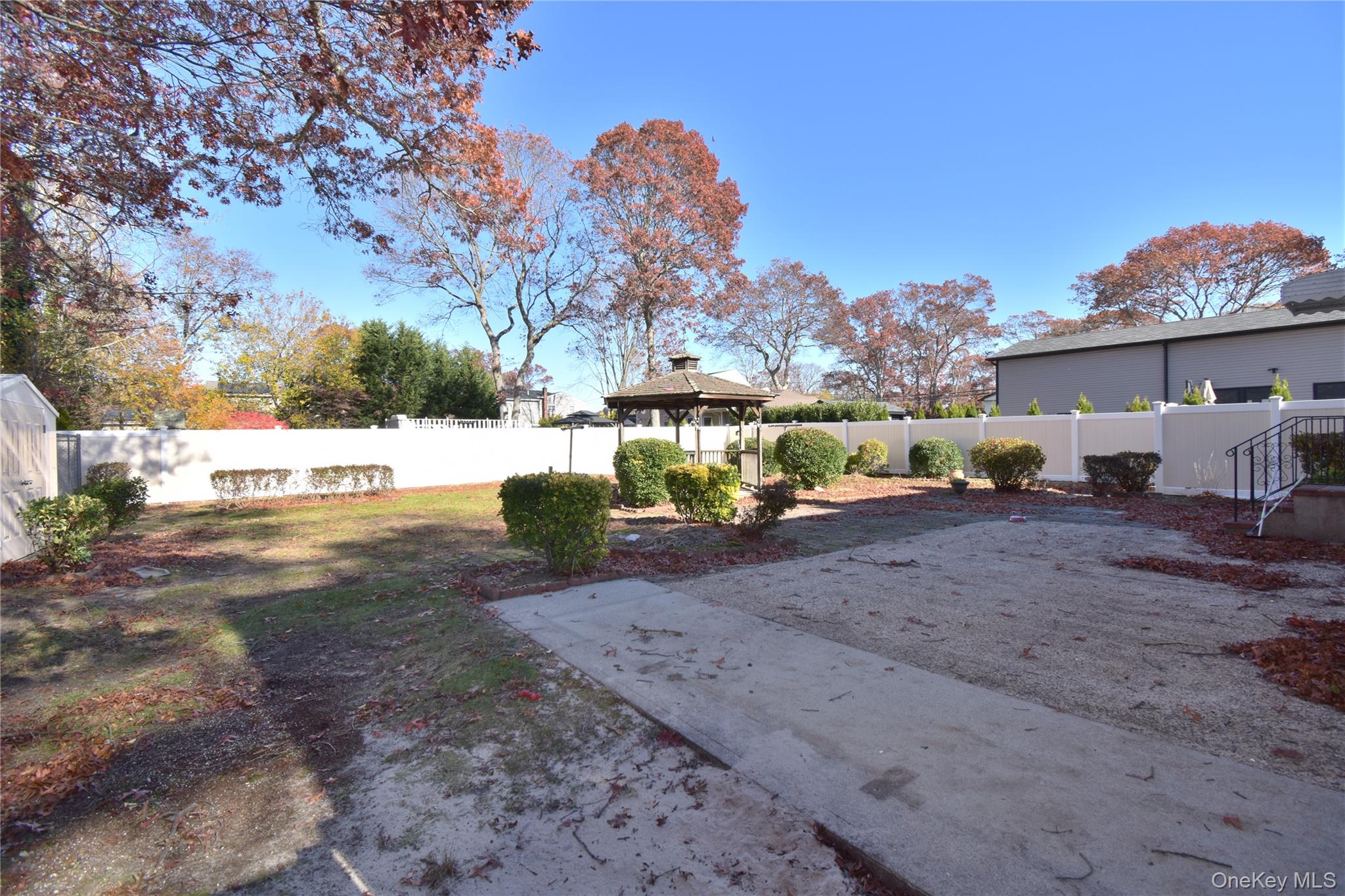 #19 photo, 297 Clarice Boulevard, サフォーク郡 Holbrook , NY 11741