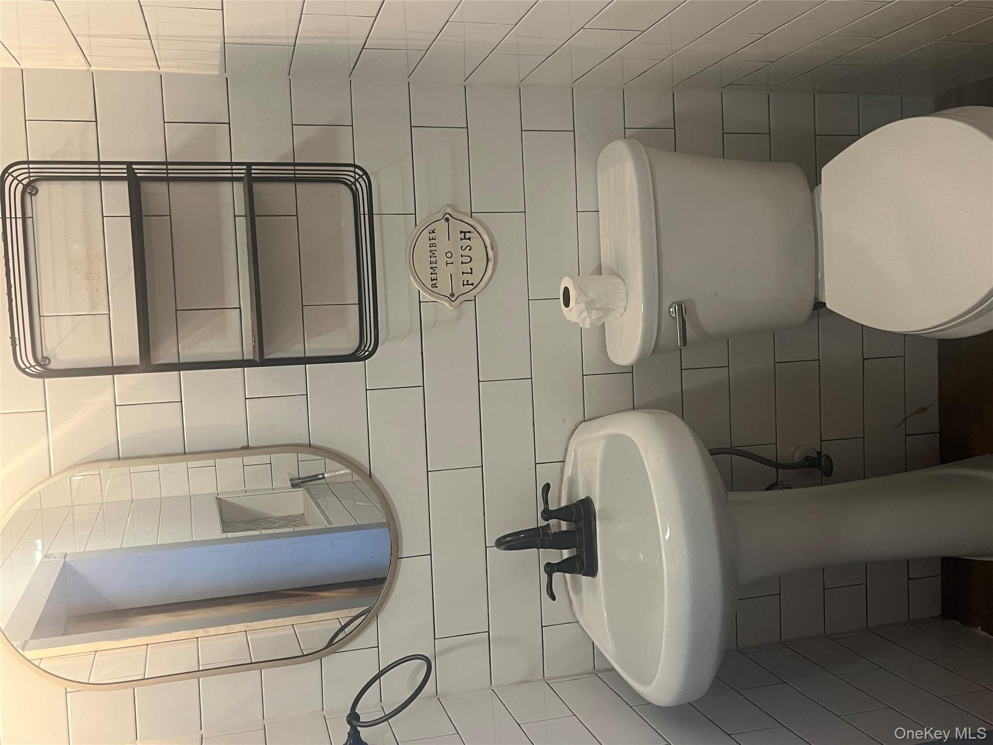 #3 photo, 637 Veterans Highway, Smithtown , NY 11787