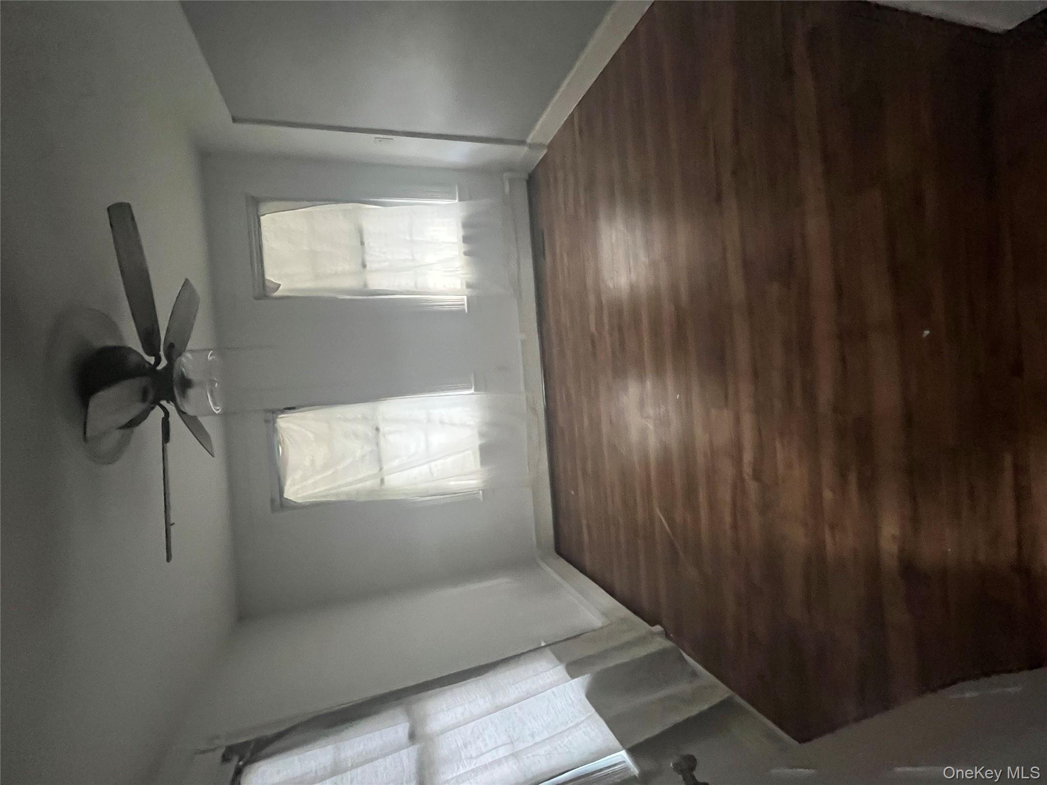 #4 photo, 637 Veterans Highway, Smithtown , NY 11787