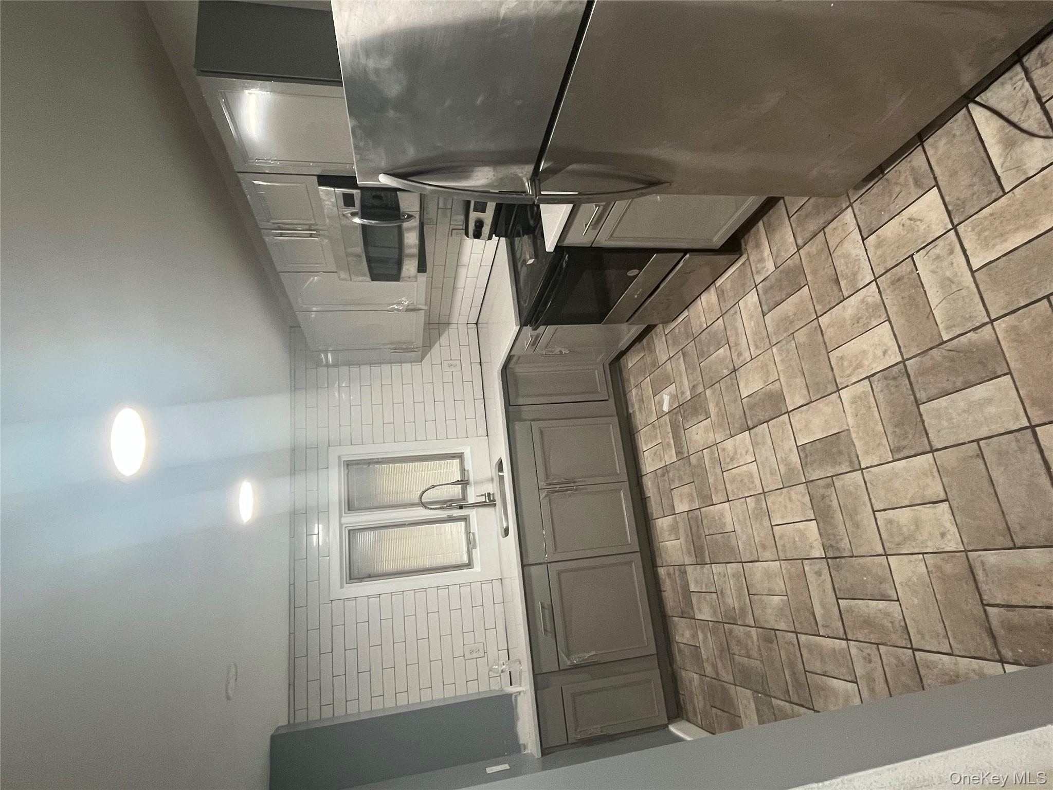 #5 photo, 637 Veterans Highway, Smithtown , NY 11787