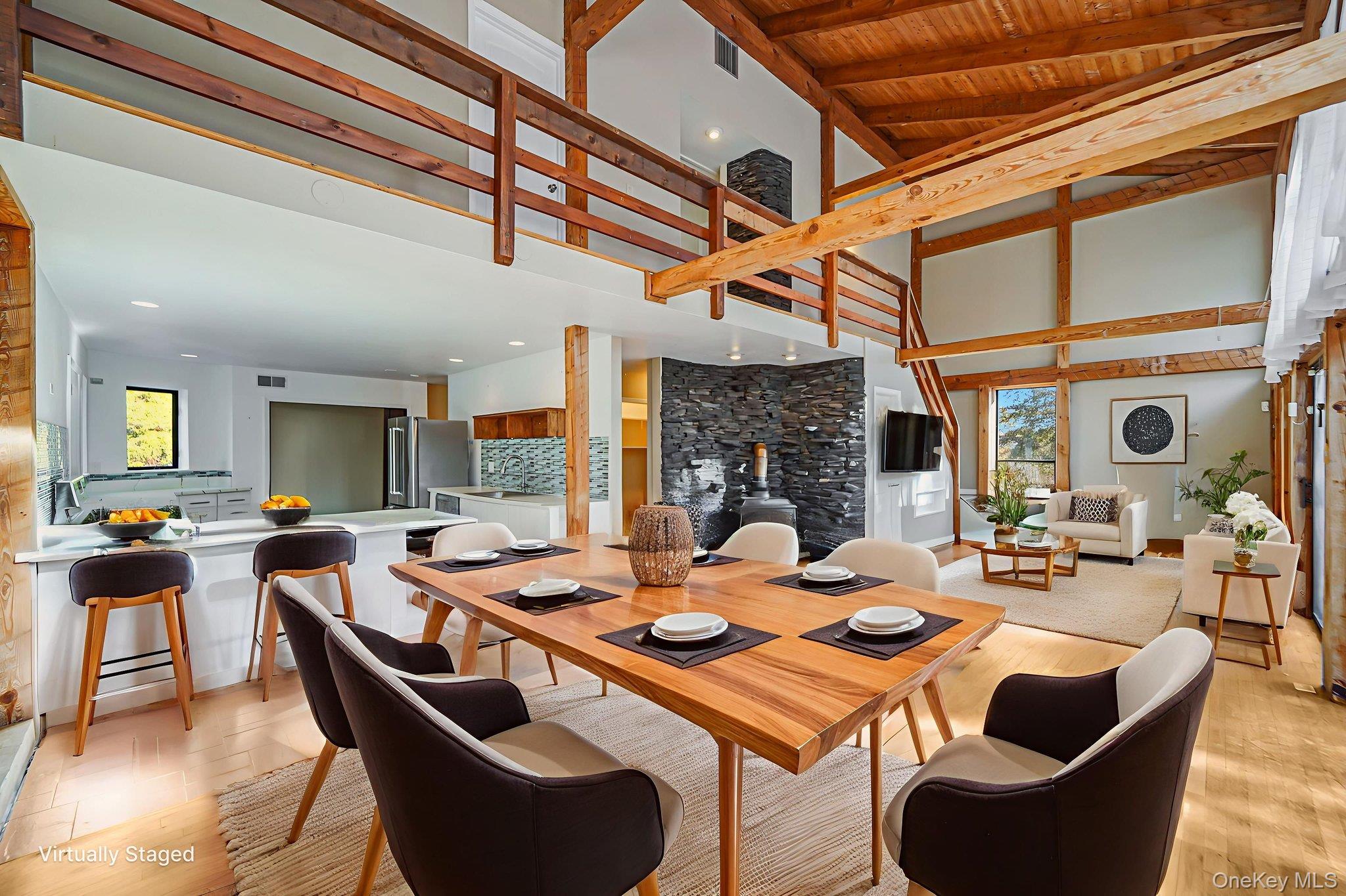 #10 photo, 290 Montauk Highway, Southampton , NY 11968