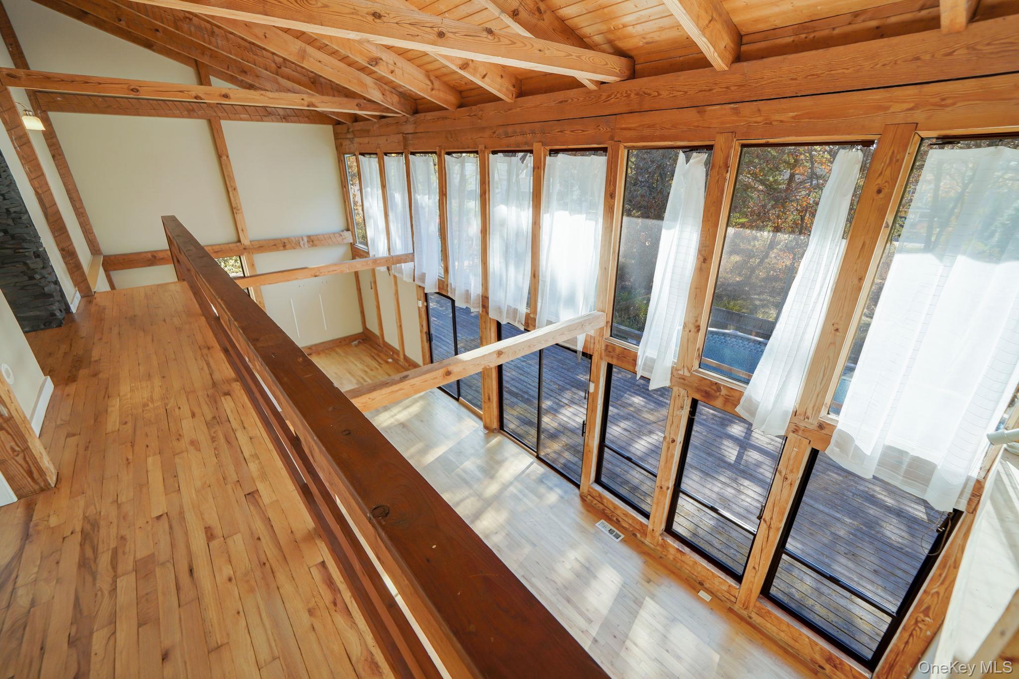 #12 photo, 290 Montauk Highway, Southampton , NY 11968