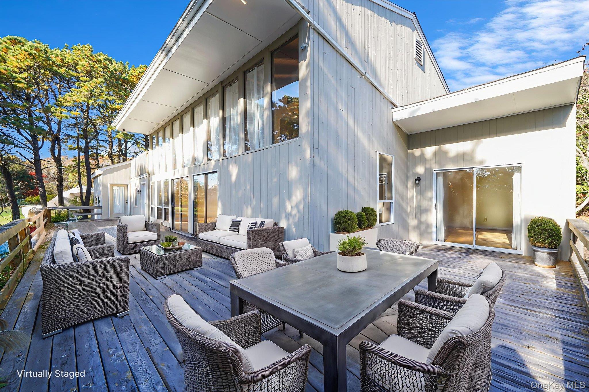 #20 photo, 290 Montauk Highway, Southampton , NY 11968