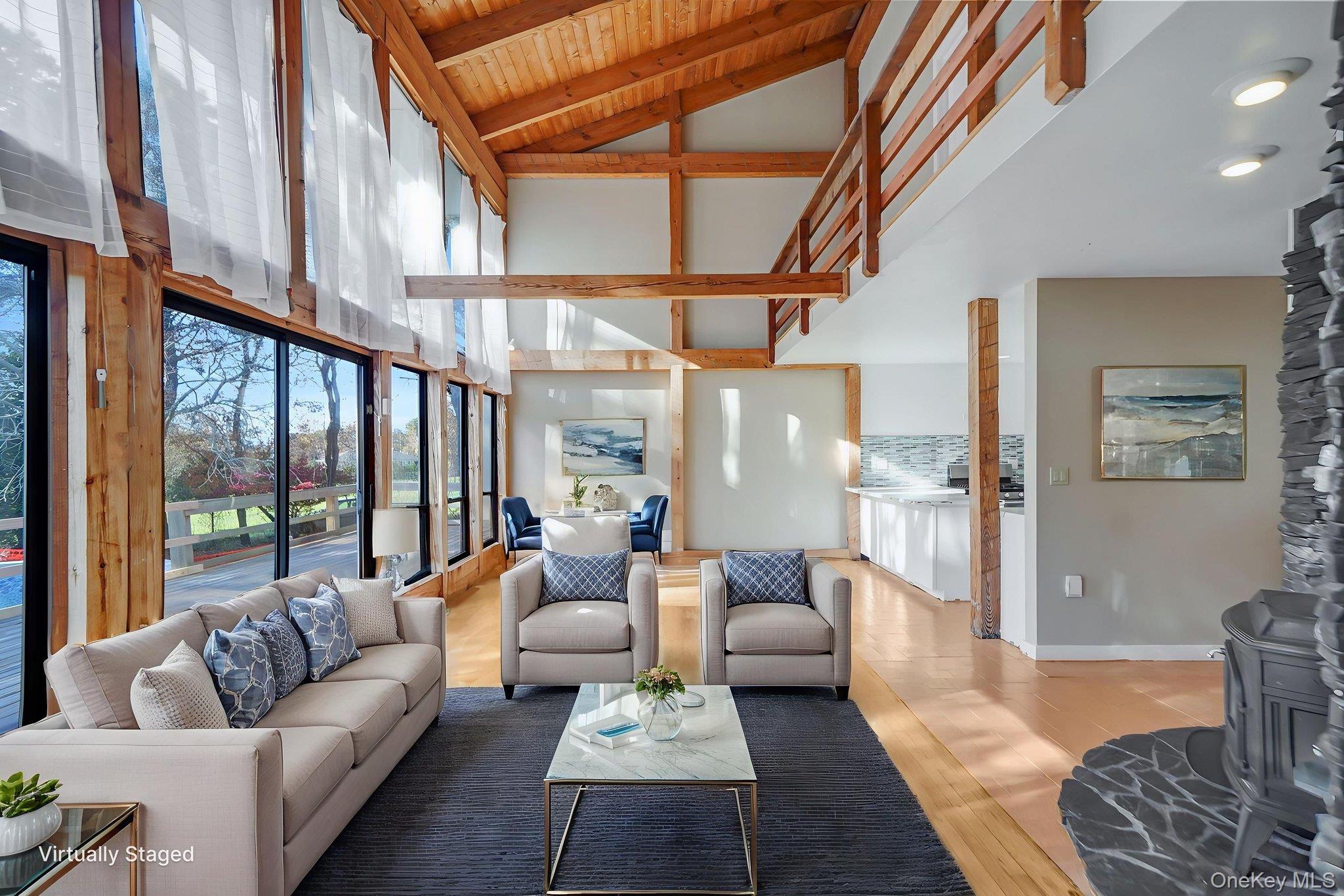 #8 photo, 290 Montauk Highway, Southampton , NY 11968