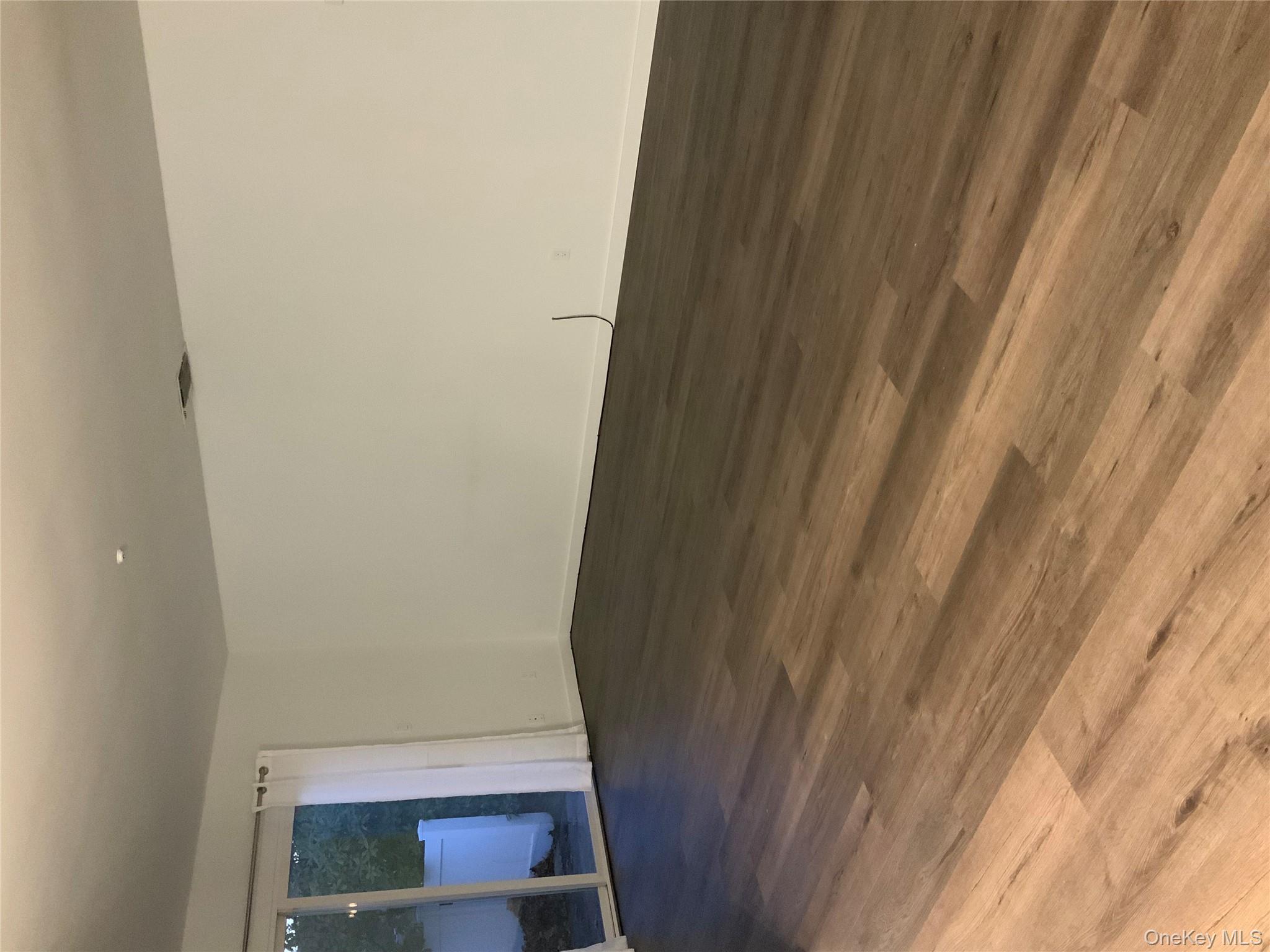 #7 photo, 401 Cabot Court, Saint James , NY 11780